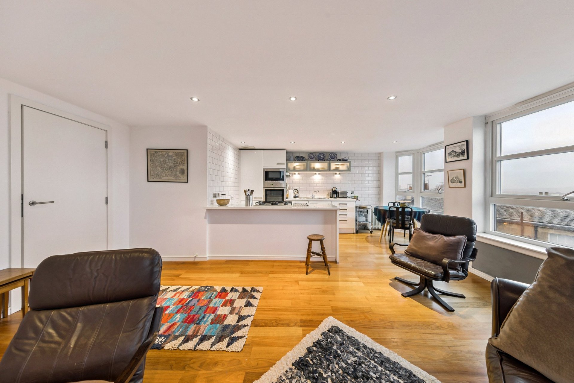 5/1 Park House, 10 Park Circus Place, Park, Glasgow, G3 6AN - Picture #3