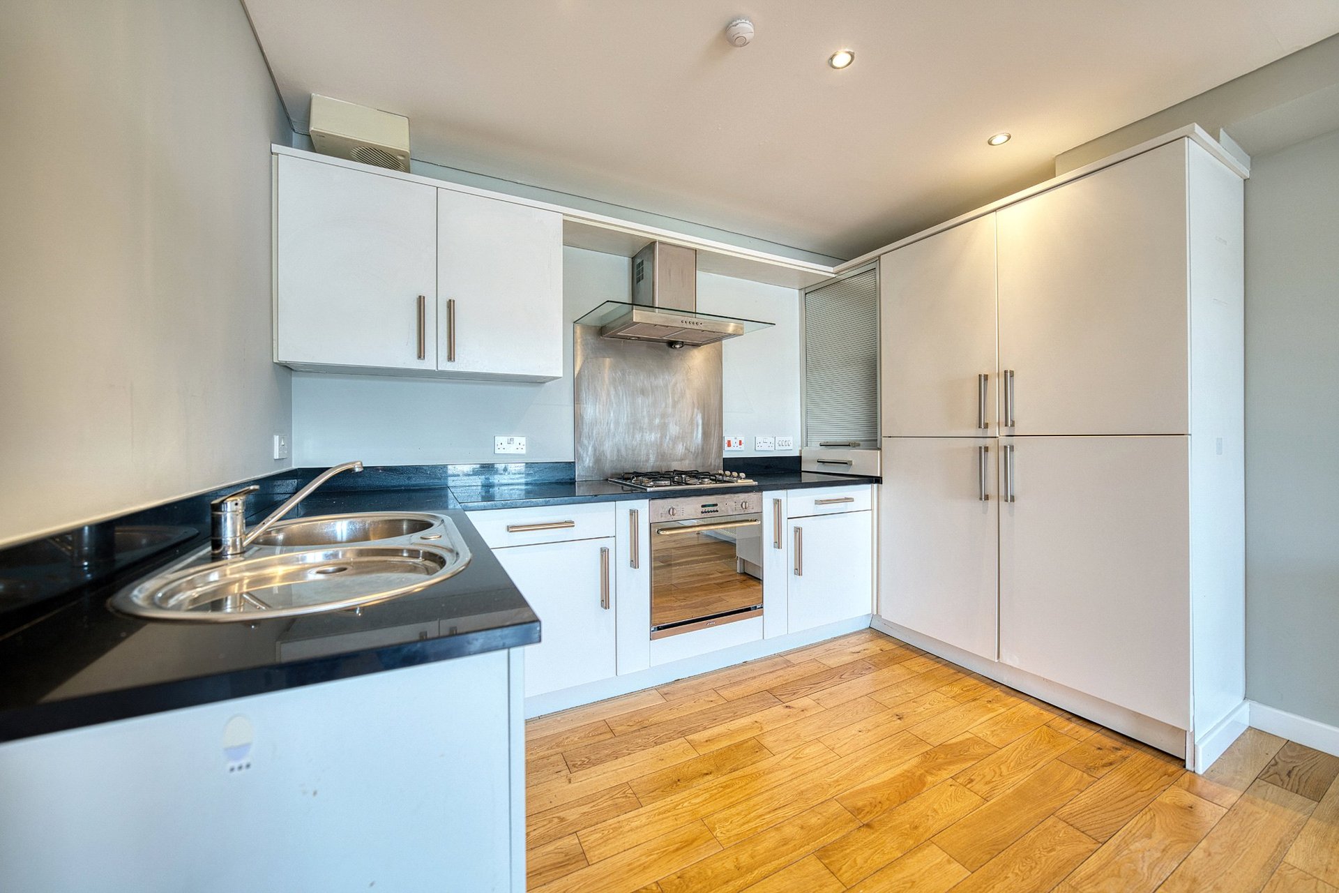3/2, 49 Crow Road, Partick, Glasgow, G11 7SH - Picture #8