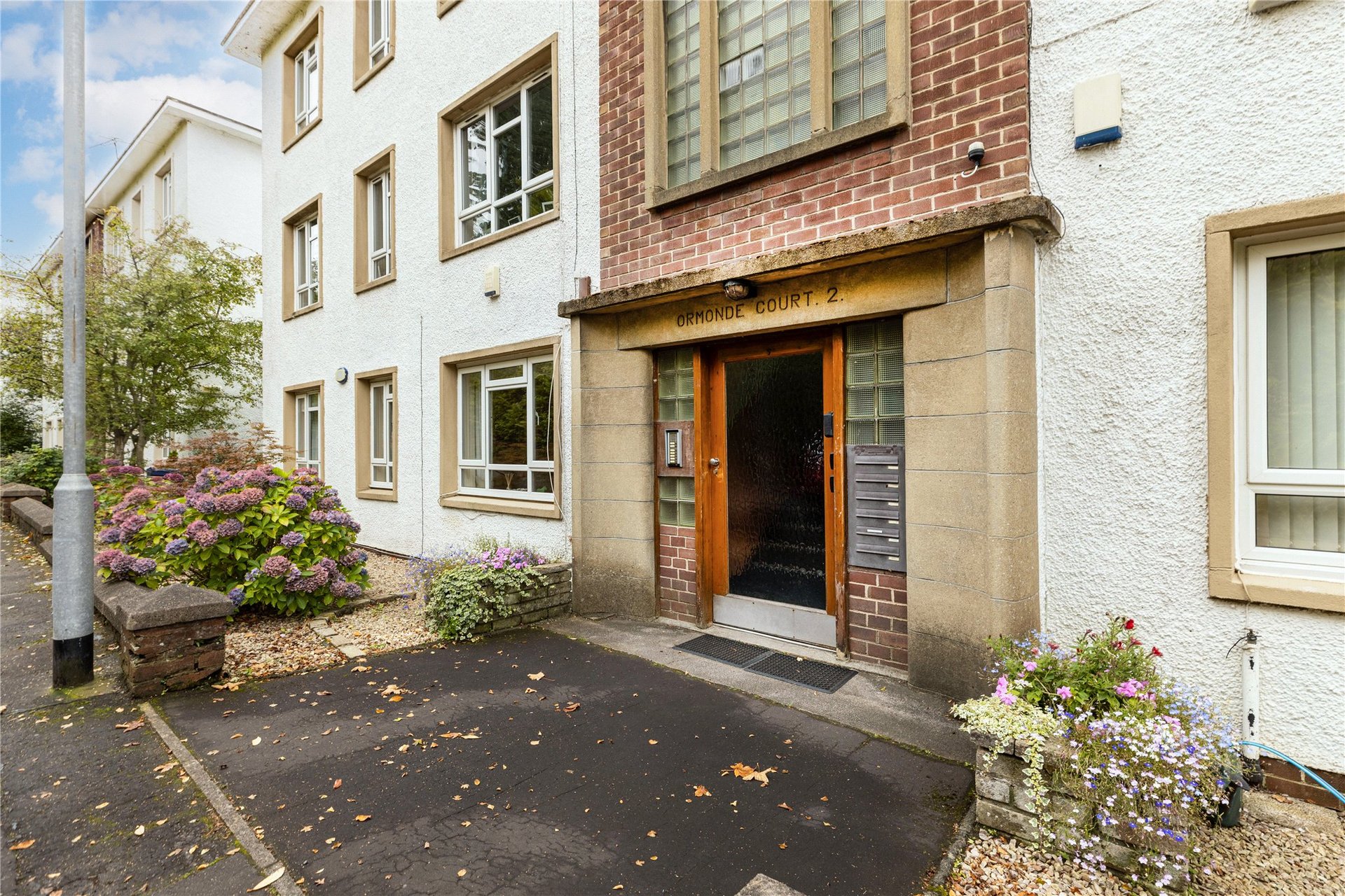 0/1, 2 Ormonde Court, Glasgow, East Renfrewshire, G44 3RE - Picture #2