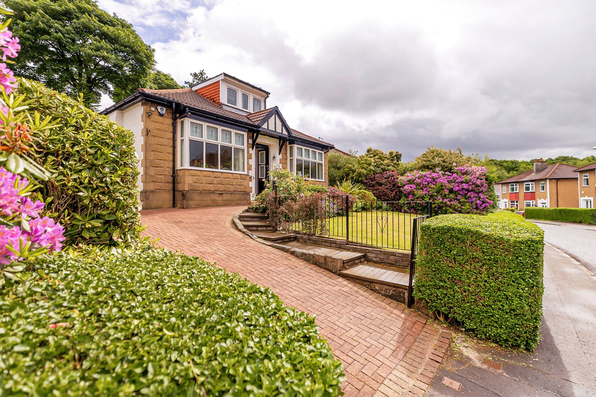 14 Hillfoot Drive, Bearsden, G61 3QQ - Picture #2