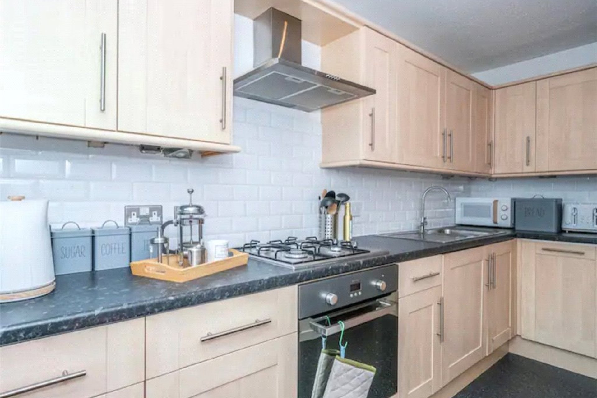 16/5 Juniper Place, Juniper Green, EH14 5TX - Picture #6