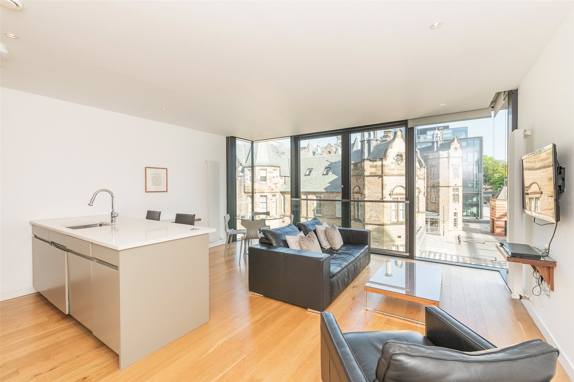 Flat 9, 15 Simpson Loan, Edinburgh, Midlothian, EH3 9GB - Picture #2