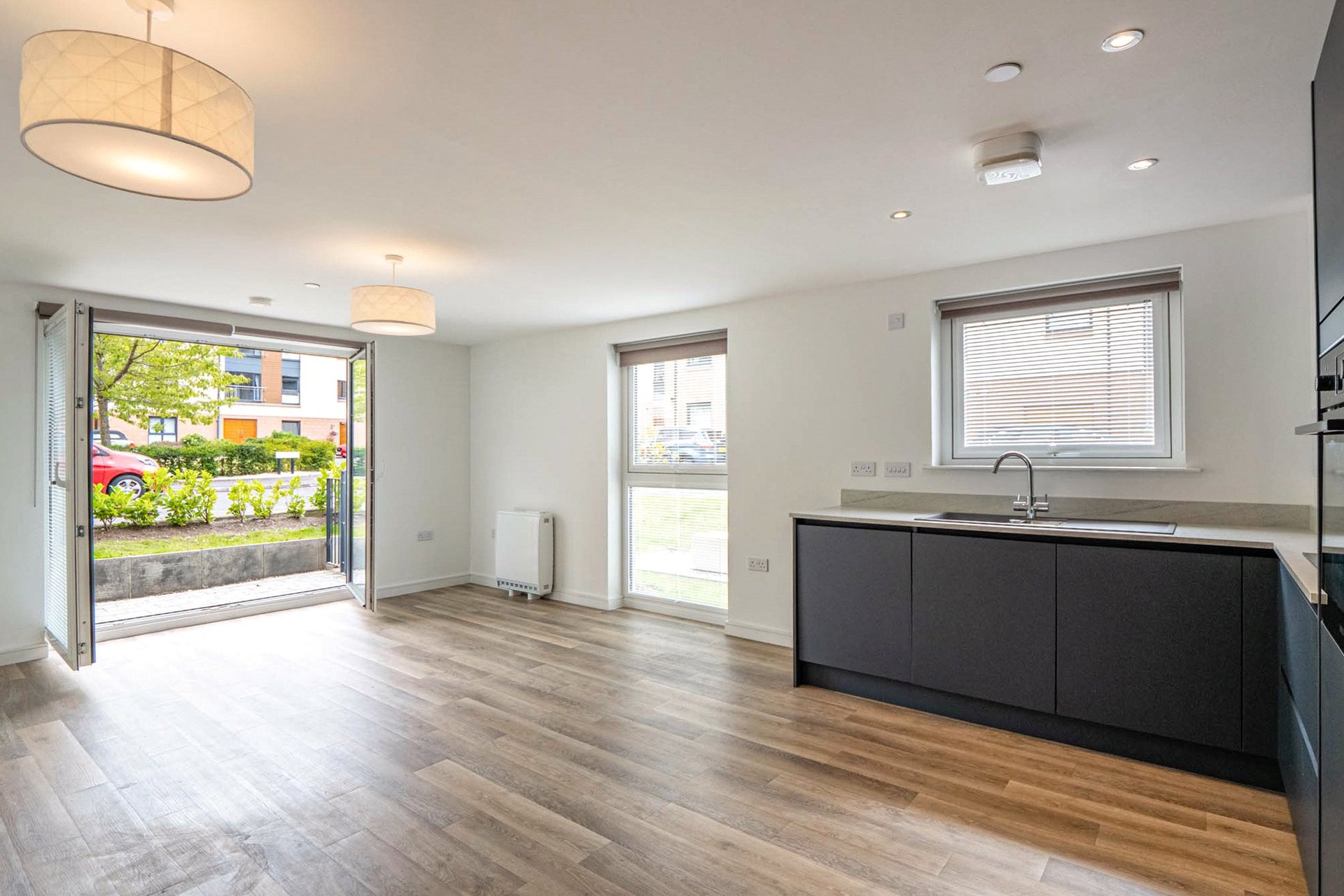 Flat 5, 16 Pinkhill Park, Edinburgh, Midlothian, EH12 7FJ - Picture #2