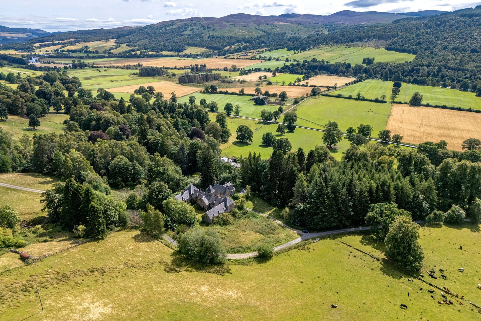 Ballechin Home Farm, Ballinluig, Pitlochry, Perth and Kinross, PH9 0LW - Picture #20