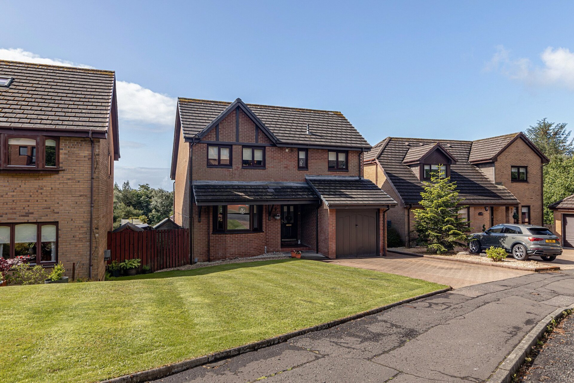 39 Abercrombie Drive, Bearsden, G61 4RR - Picture #1