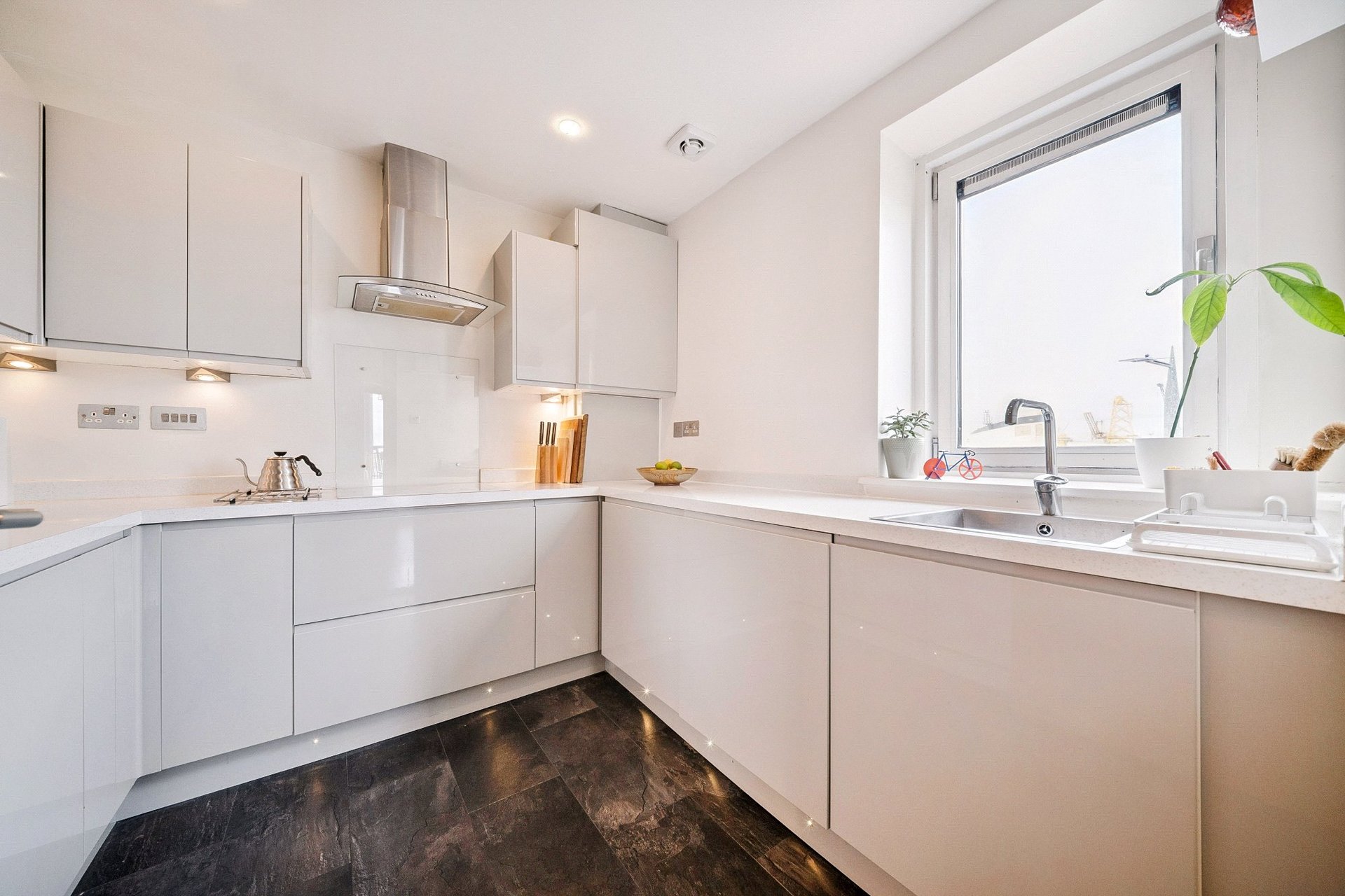 35/6 Ocean Drive, Leith, Edinburgh, EH6 6JL - Picture #9