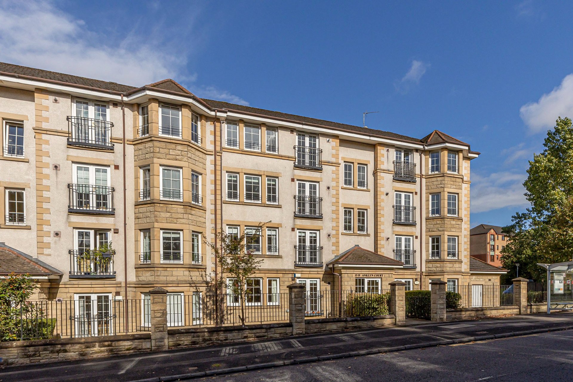 3/2, 15 Branklyn Court, Anniesland, Glasgow, G13 1GL - Picture #1