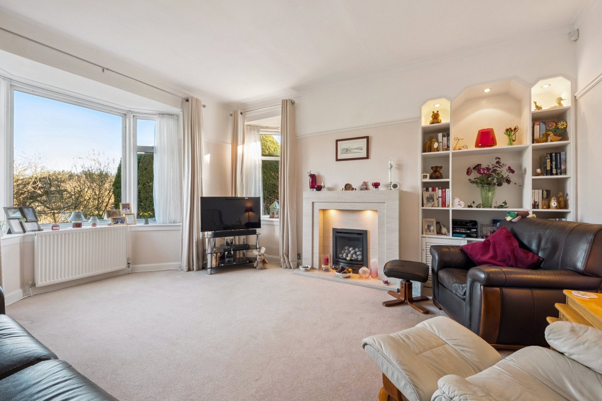 7 Reid Avenue, Bearsden, G61 3DR - Picture #2