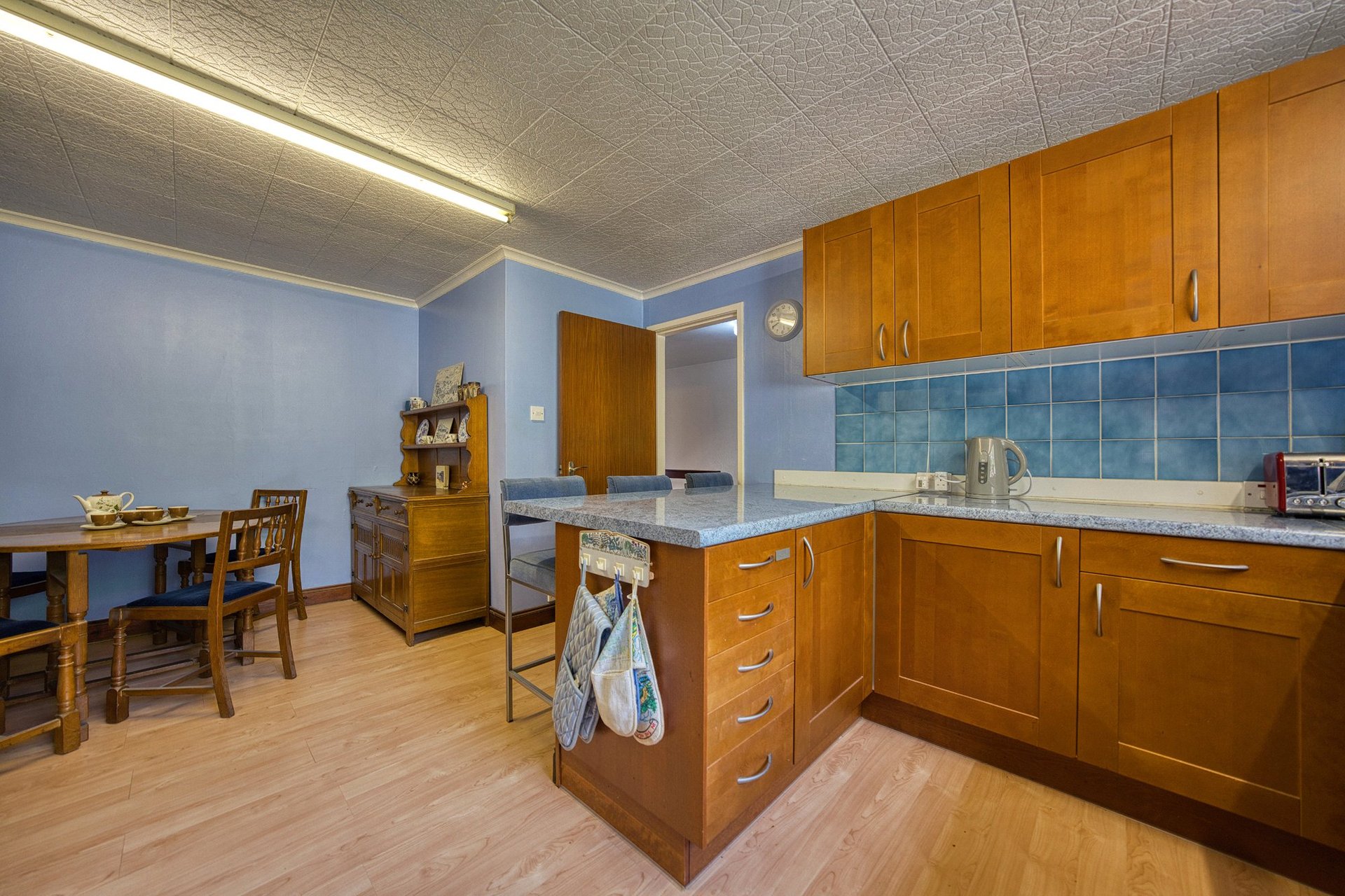 Redwood Lodge, Coach Road, Kilsyth, Glasgow, North Lanarkshire, G65 0PR - Picture #3