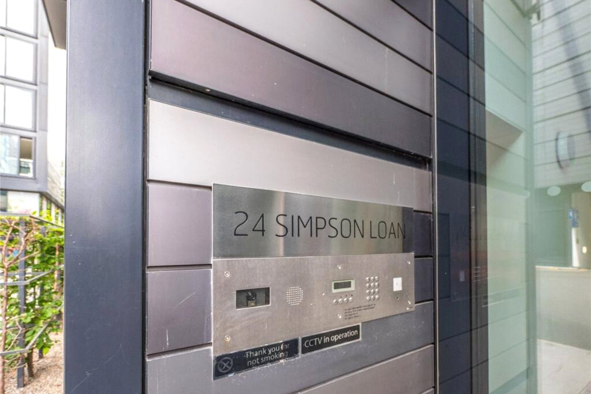 Flat 3, 24 Simpson Loan, Edinburgh, Midlothian, EH3 9GE - Picture #2