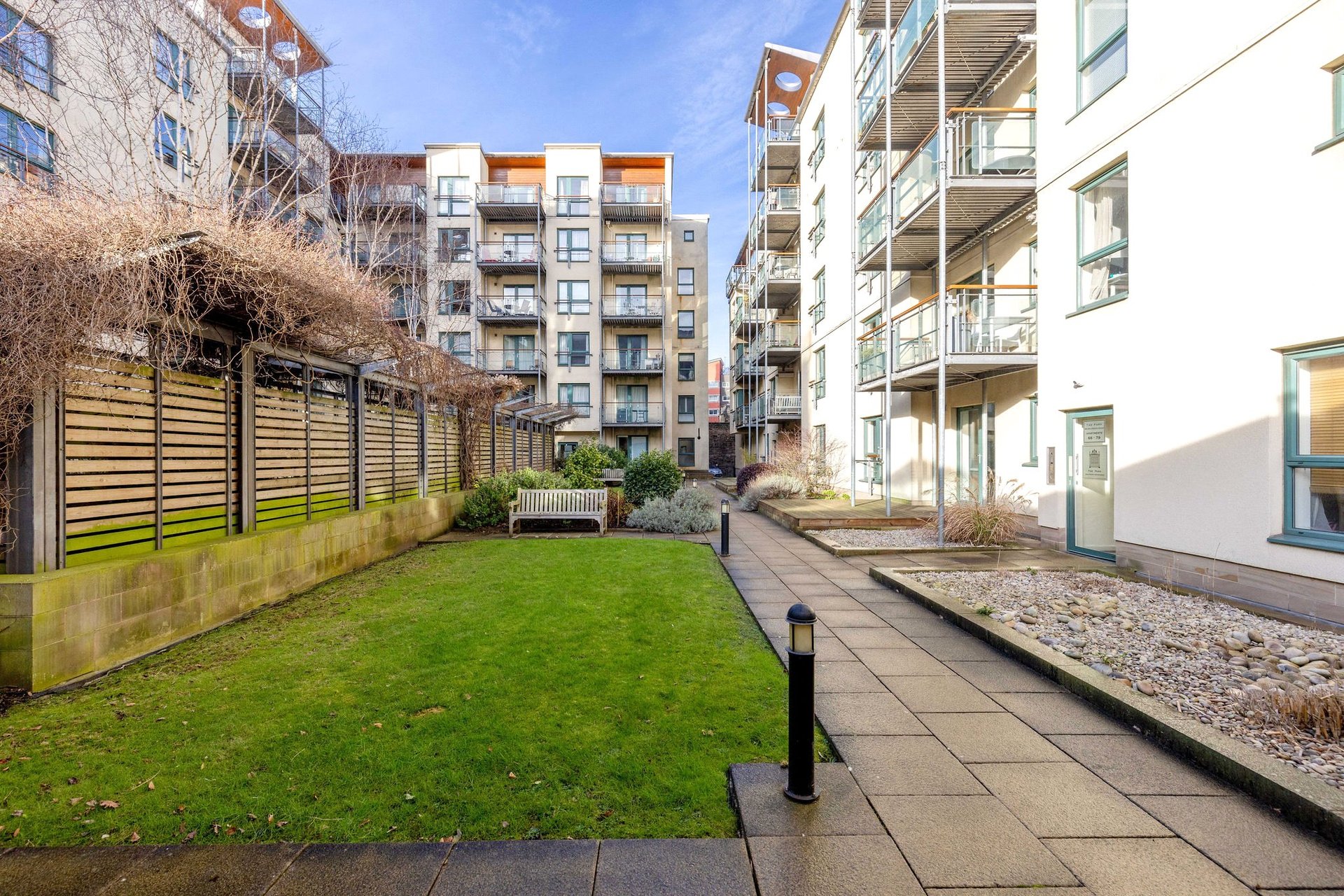 89/68 Holyrood Road, Edinburgh, EH8 8BA - Picture #16