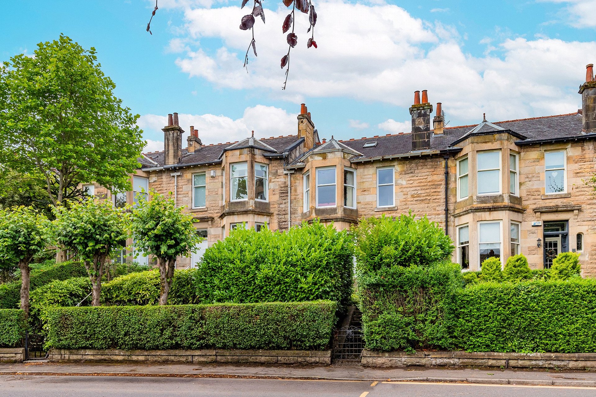 542 Clarkston Road, Netherlee, Glasgow, G44 3RT - Picture #1