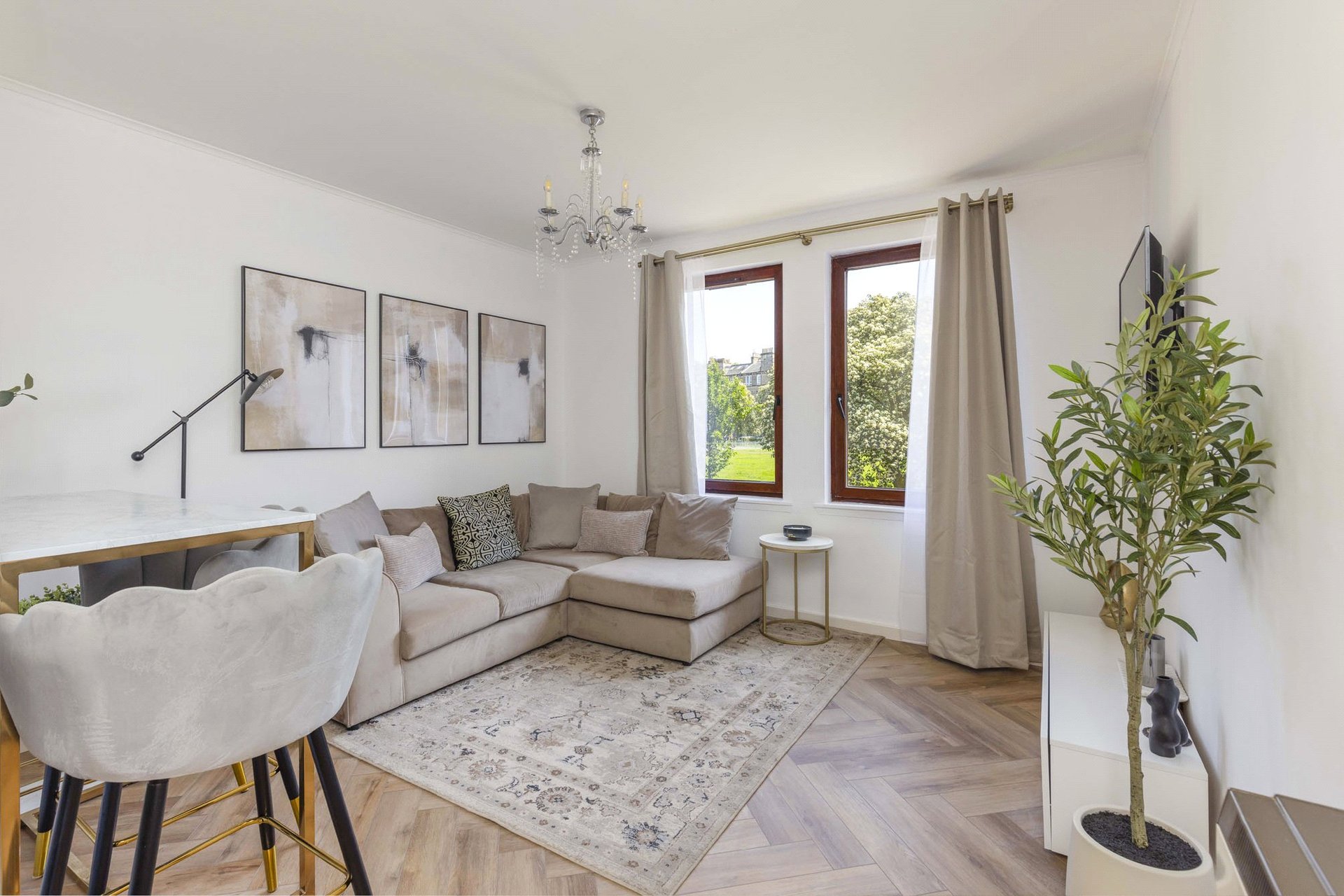 6/3 Murieston Place, Edinburgh, EH11 2LT - Picture #2