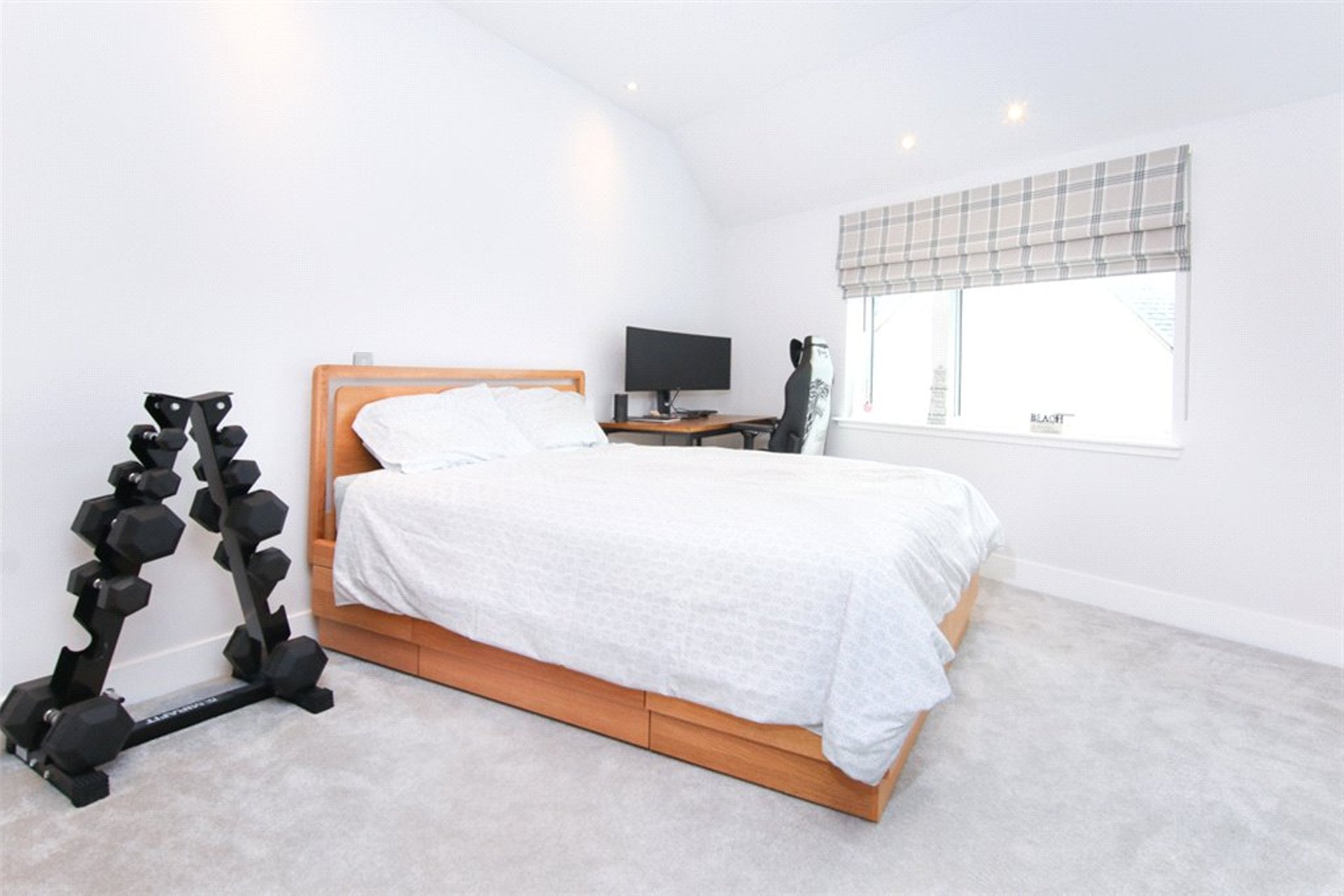 14 Brighouse Park Drive, Edinburgh, EH4 6QG - Picture #15
