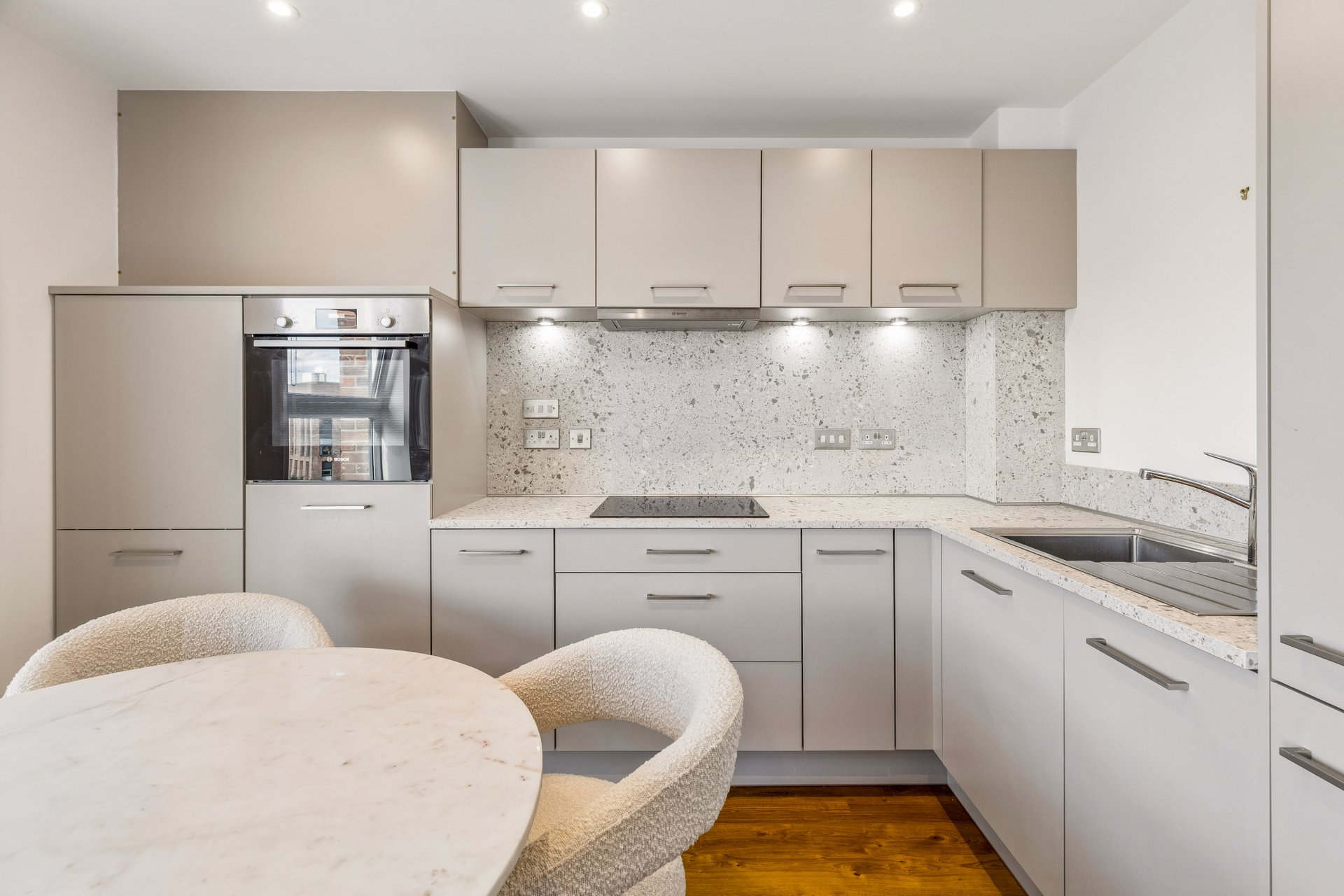 Flat 3/3, 4 Festival Court, Prince's Quay, Glasgow, G51 1BA - Picture #5