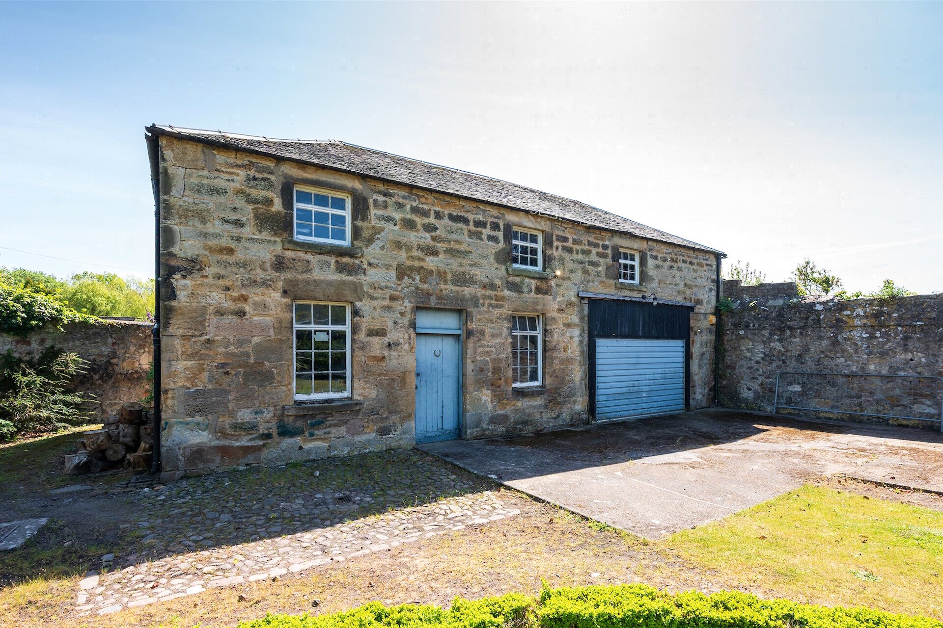 The Coach House & Garden, 19 Inveresk Village, Musselburgh, East Lothian, EH21 7TD - Picture #1