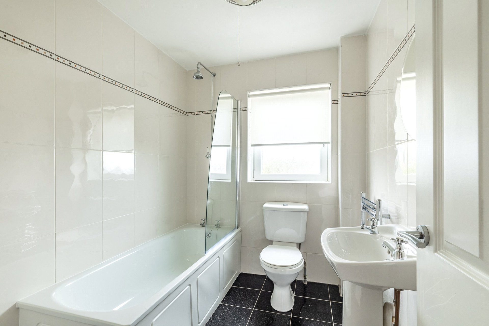 48 Grampian Way, Bearsden, G61 4RW - Picture #18