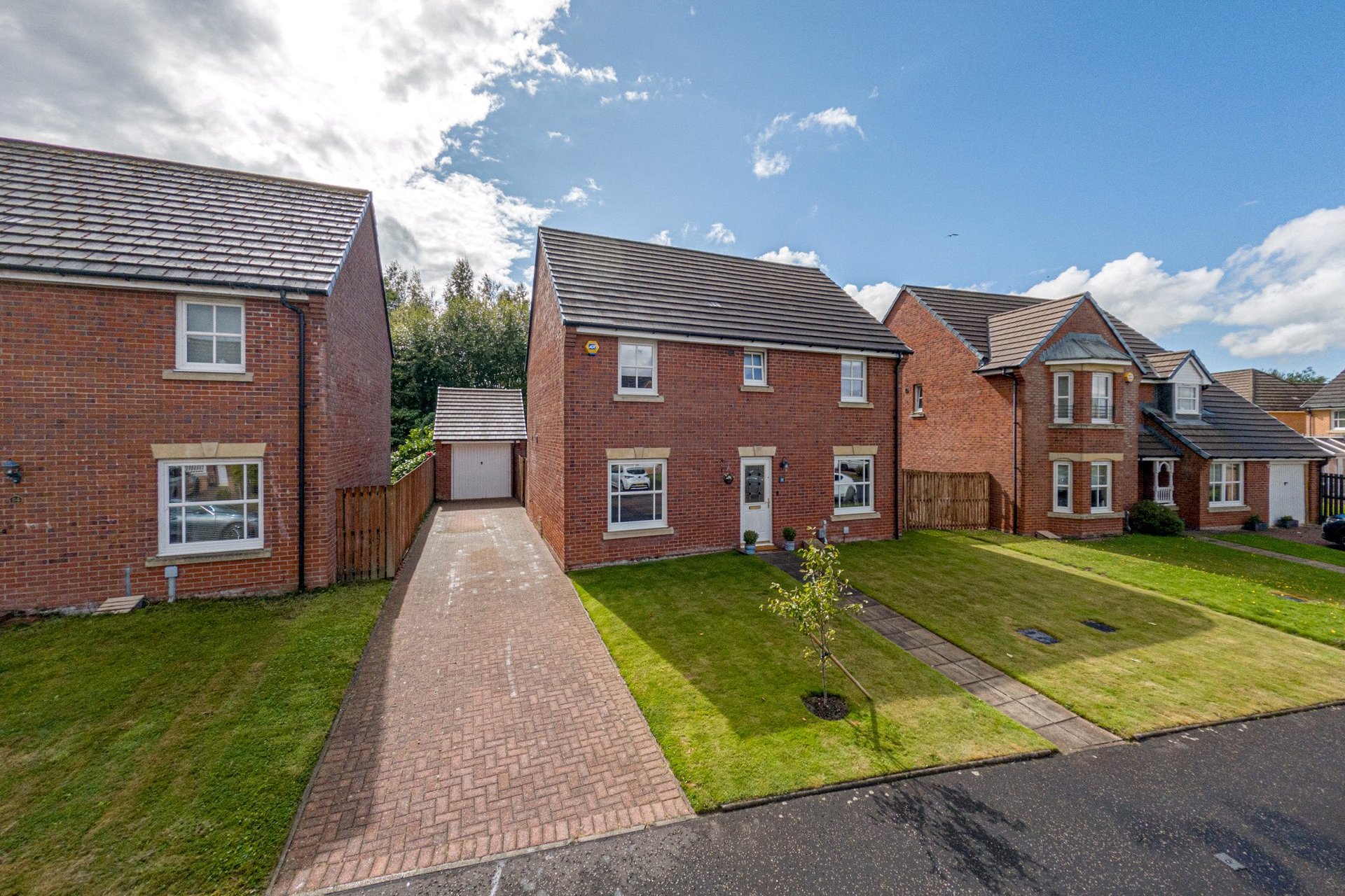 52 Parkmanor Avenue, Darnley, Glasgow, G53 7ZD - Picture #1