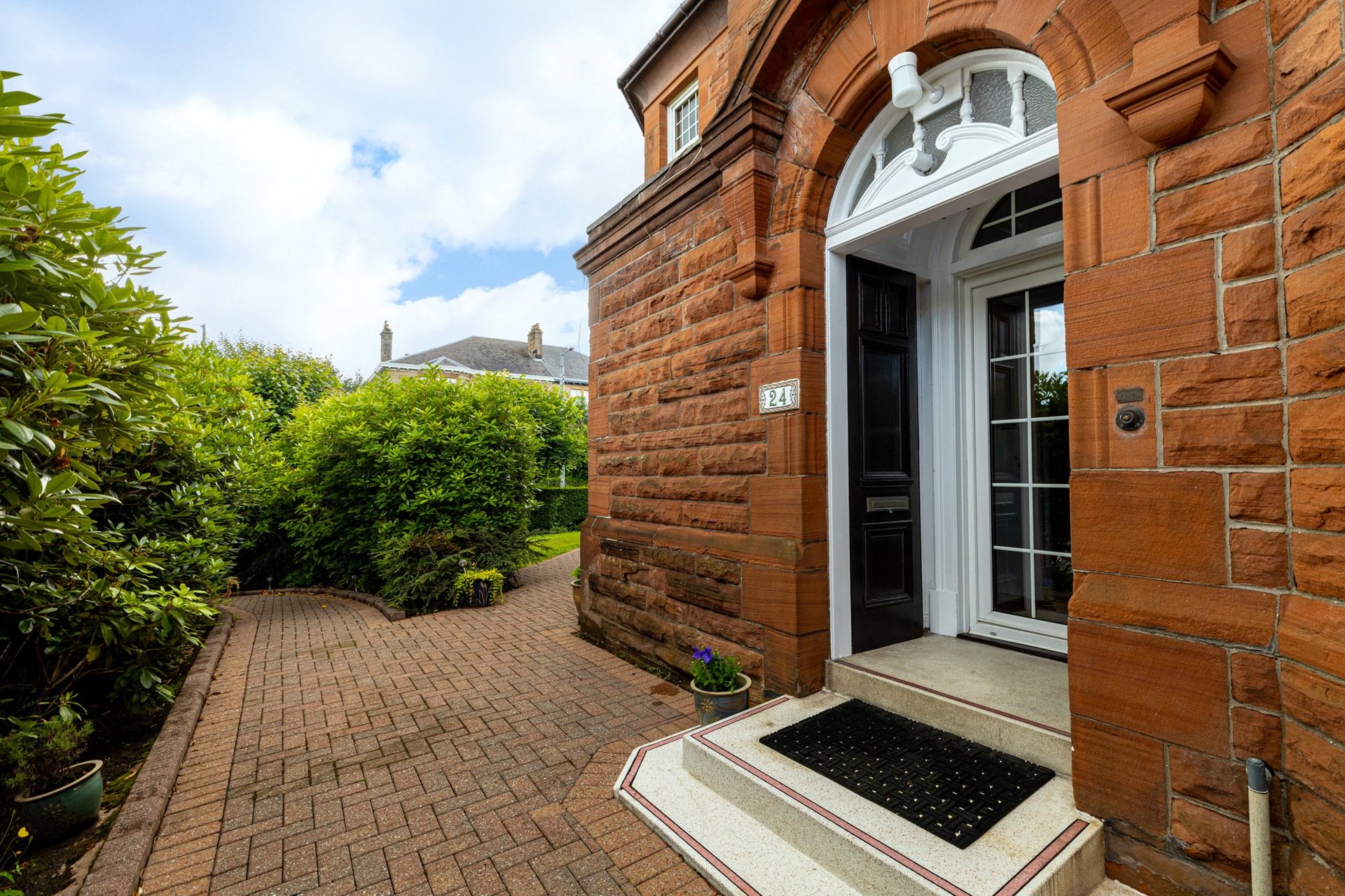 24 Merrylee Road, Newlands, Glasgow, G43 2SH - Picture #4