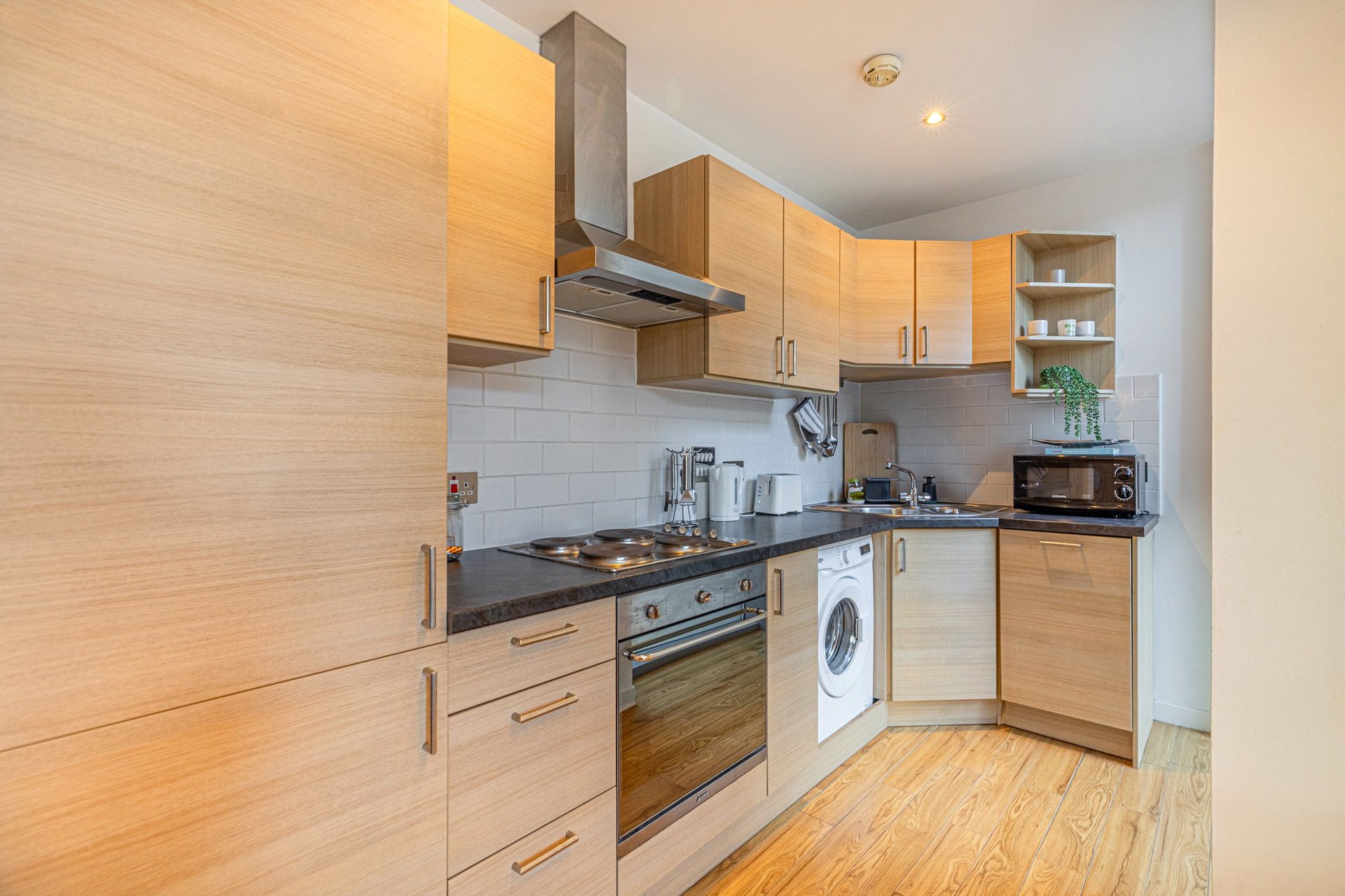 Flat 3/1 Sugar House, 70 Fox Street, Glasgow City Centre, G1 4AU - Picture #4