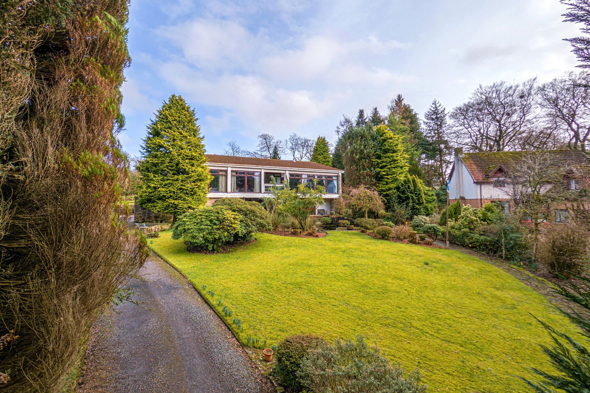 2 Westleigh Gate, Neilston Road, Uplawmoor, Glasgow, G78 4BB - Picture #1