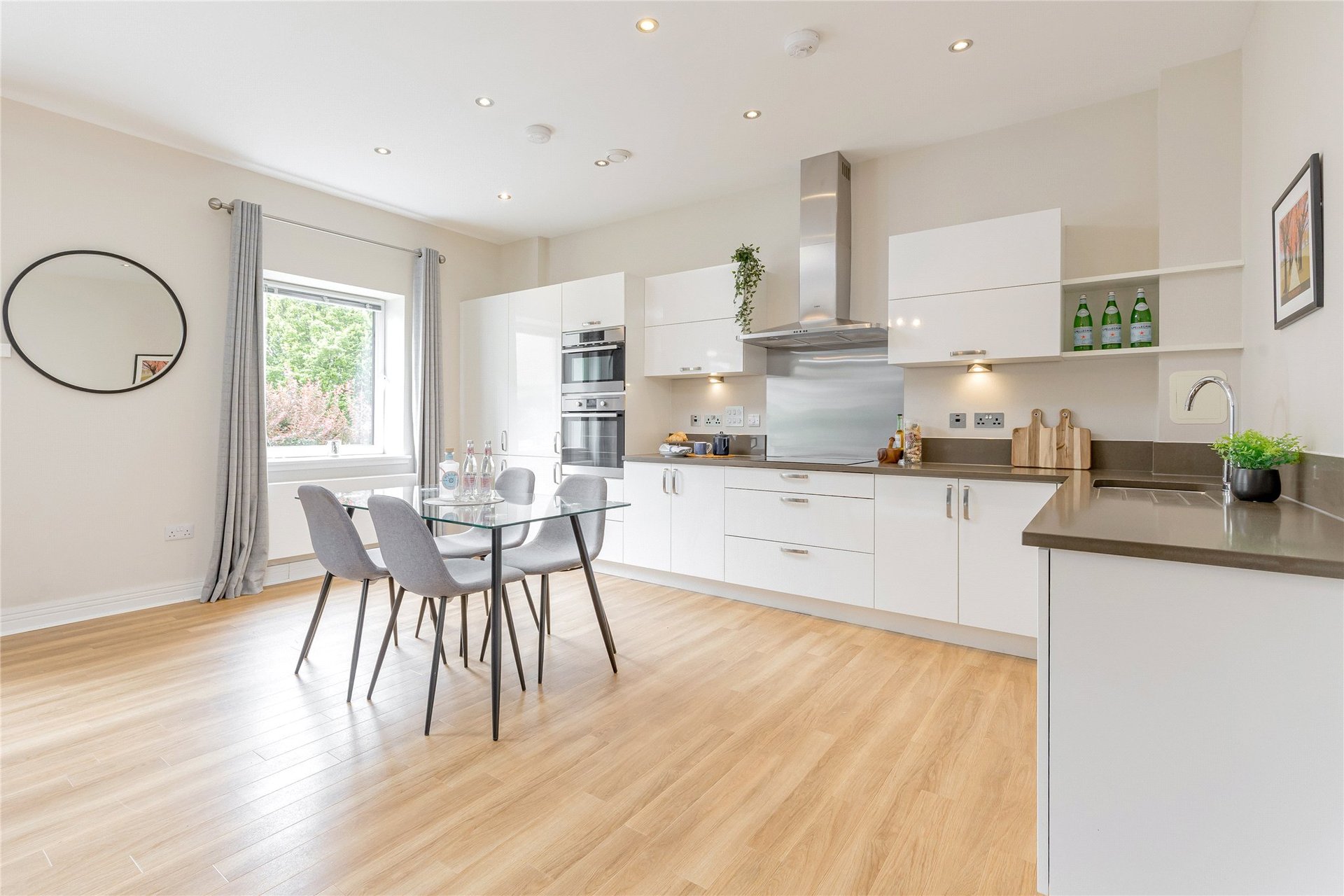 62/2 Larkfield Gardens, Edinburgh, EH5 3QB - Picture #3