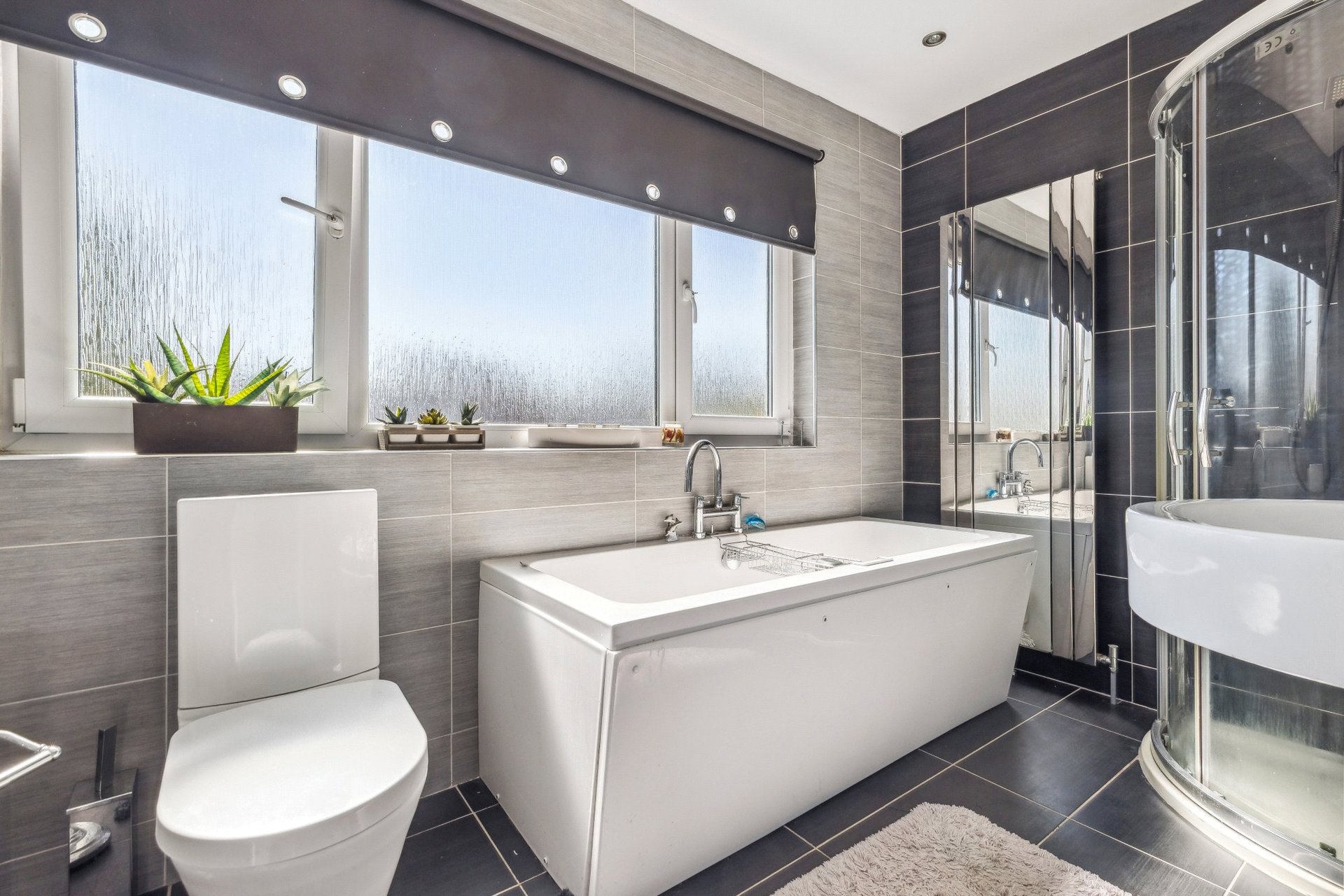 106 Inveroran Drive, Bearsden, G61 2AT - Picture #31