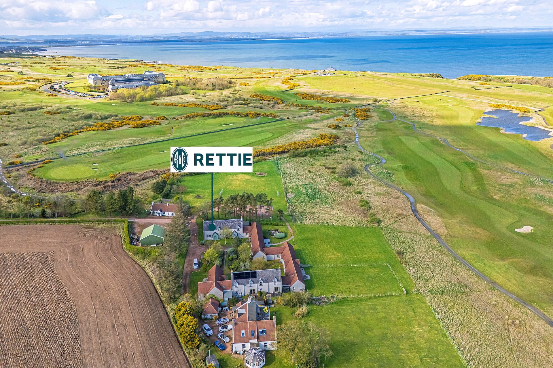 1 South Balmashie, Boarhills, St. Andrews, Fife, KY16 8PN - Picture #1