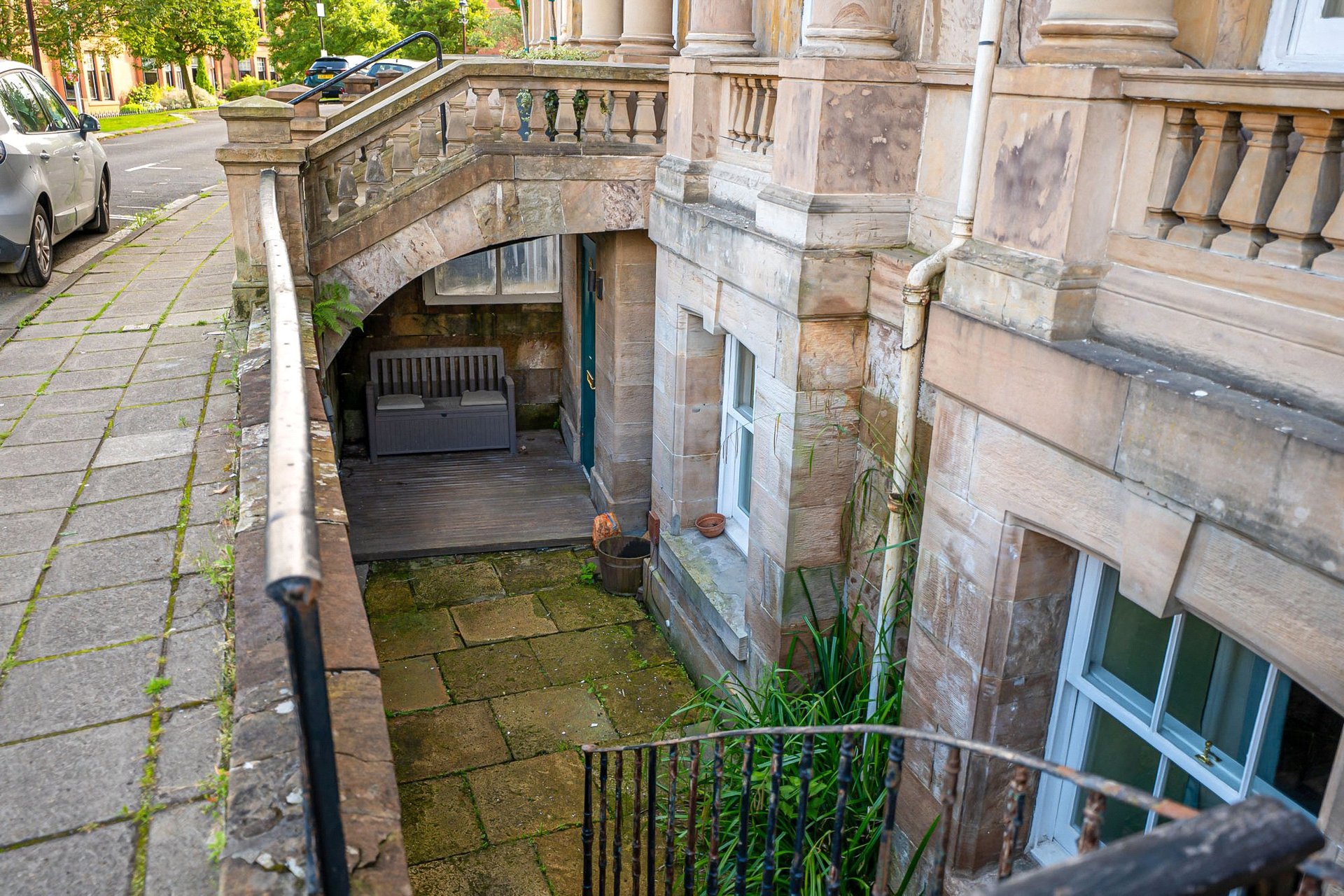 Main Door, 5A Crown Circus, Dowanhill, Glasgow, G12 9HB - Picture #5