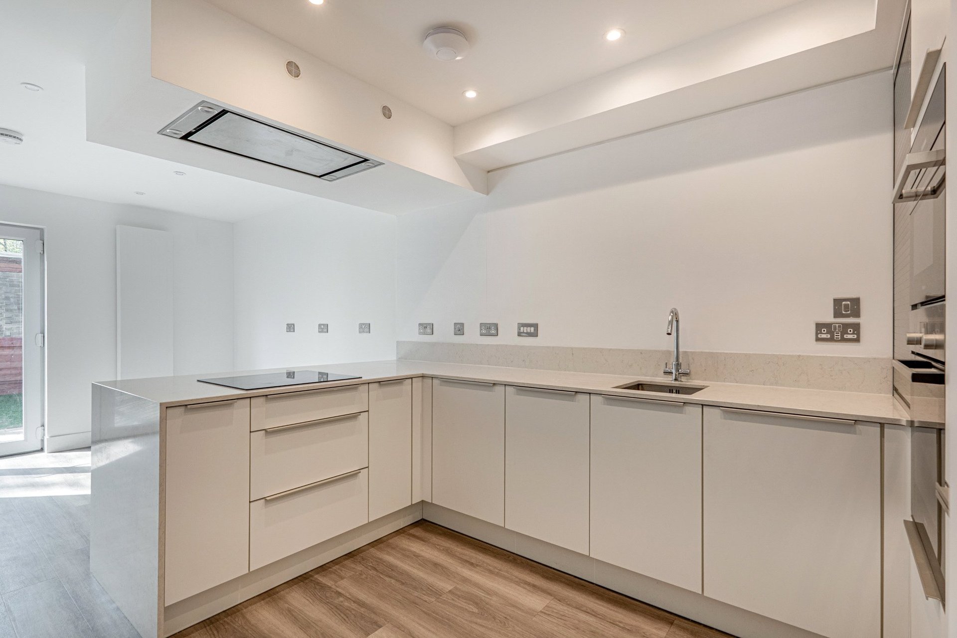 28 Festival Court, Prince's Quay, Glasgow, G51 1BD - Picture #7