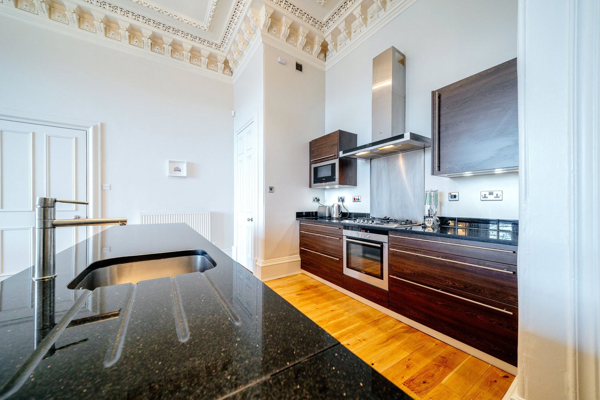 Flat 1, 8 Bruntsfield Crescent, Edinburgh, EH10 4EZ - Picture #10