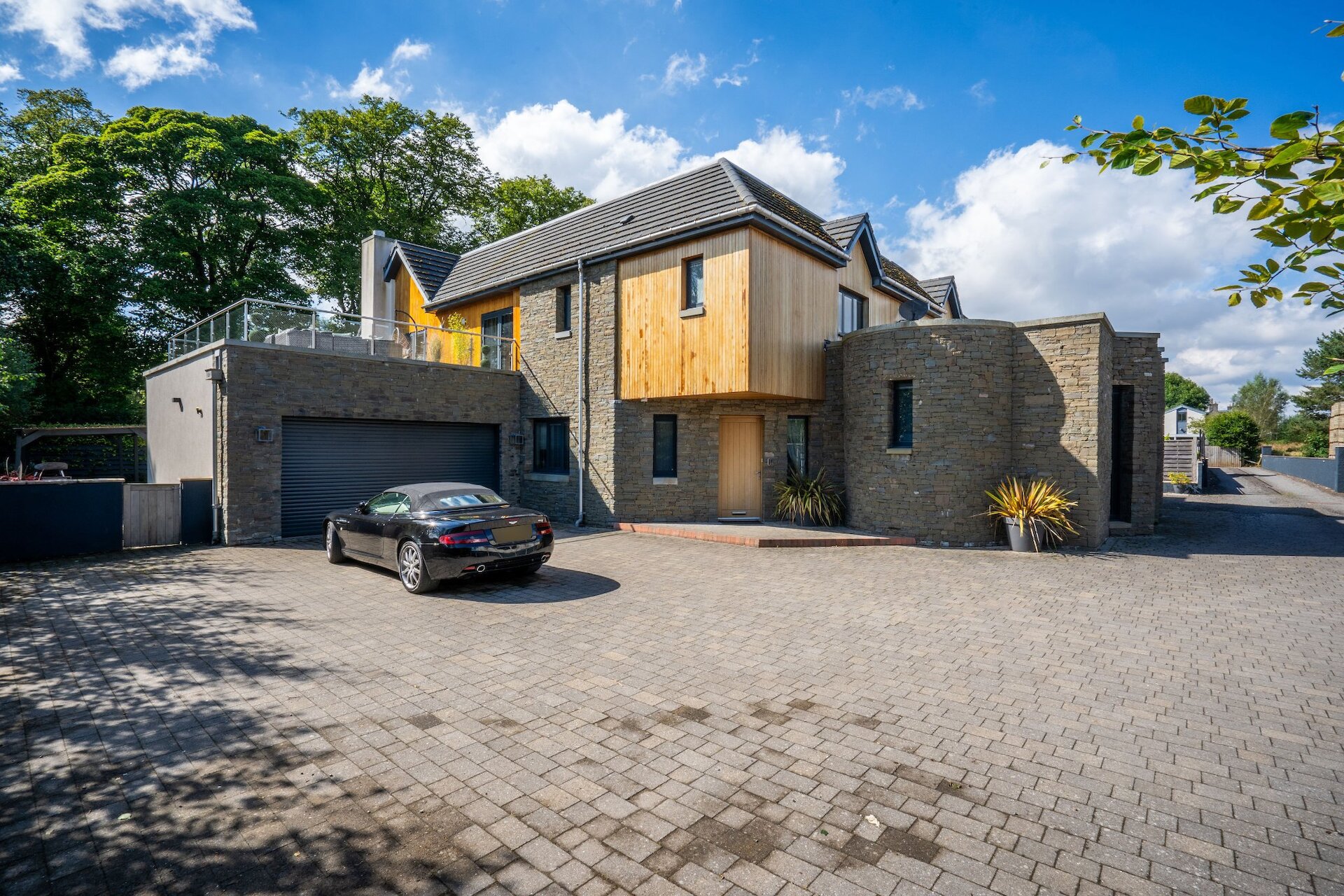 The Oaks, Balone, St Andrews, Fife, KY16 8NS - Picture #1