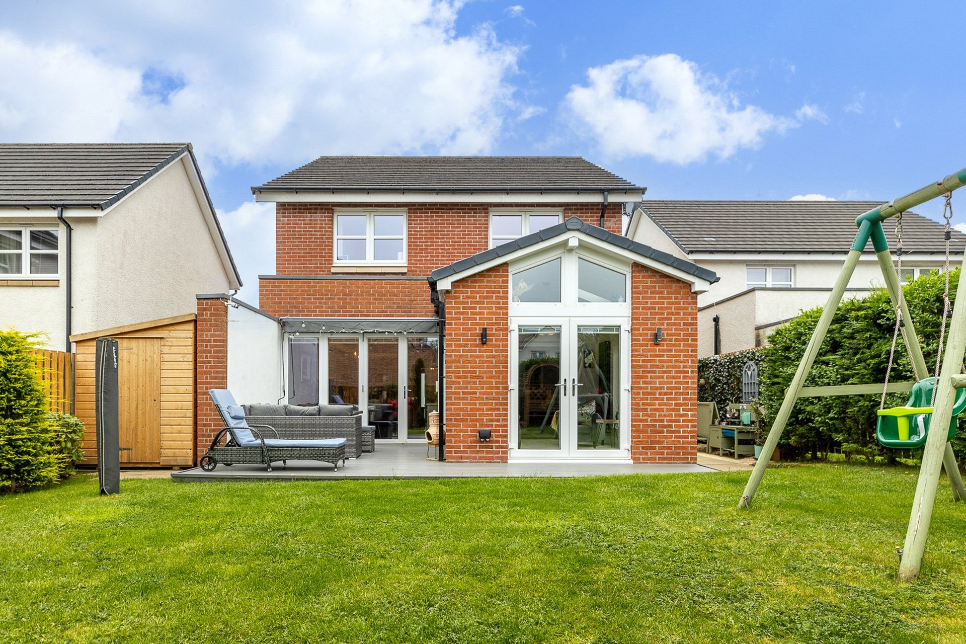 2 Falcon Drive, Newton Mearns, Glasgow, G77 6WL - Picture #32