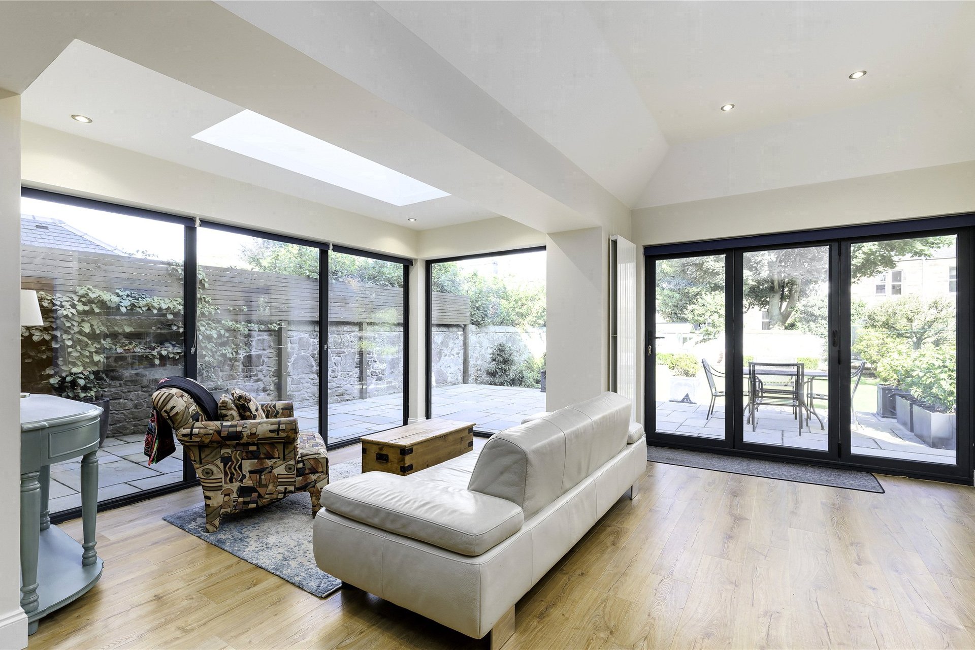 5 Suffolk Road, Edinburgh, Midlothian, EH16 5NR - Picture #2