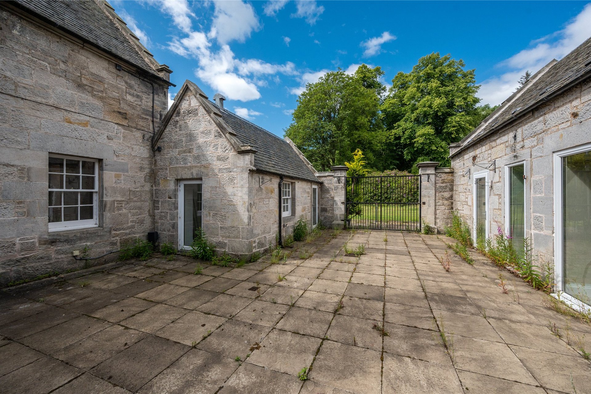 The Parsonage, Dunmore Park, Airth, Falkirk, FK2 8LU - Picture #14