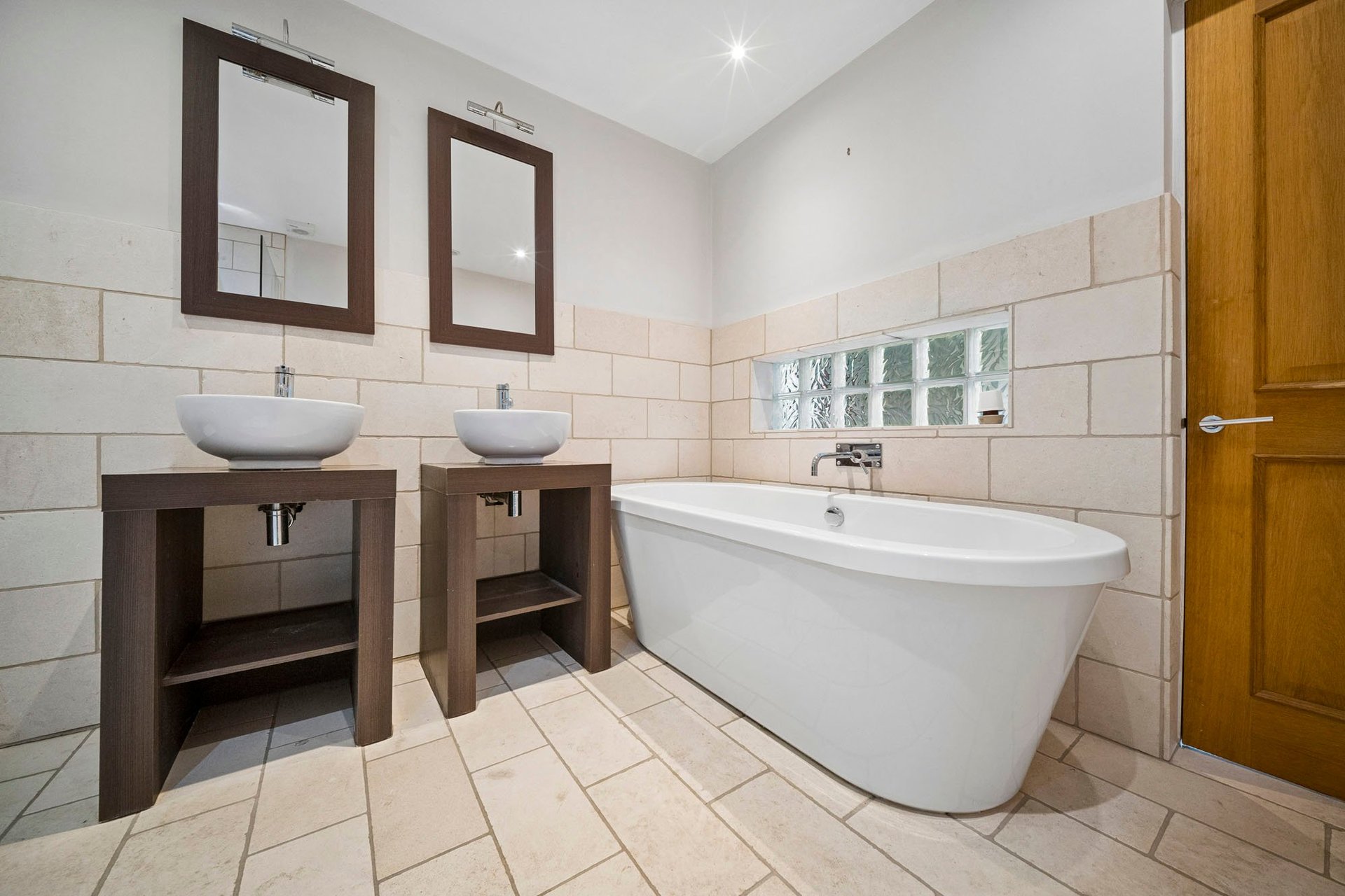 Pine Lodge, Ettrickbridge, Selkirkshire, TD7 5HW - Picture #21
