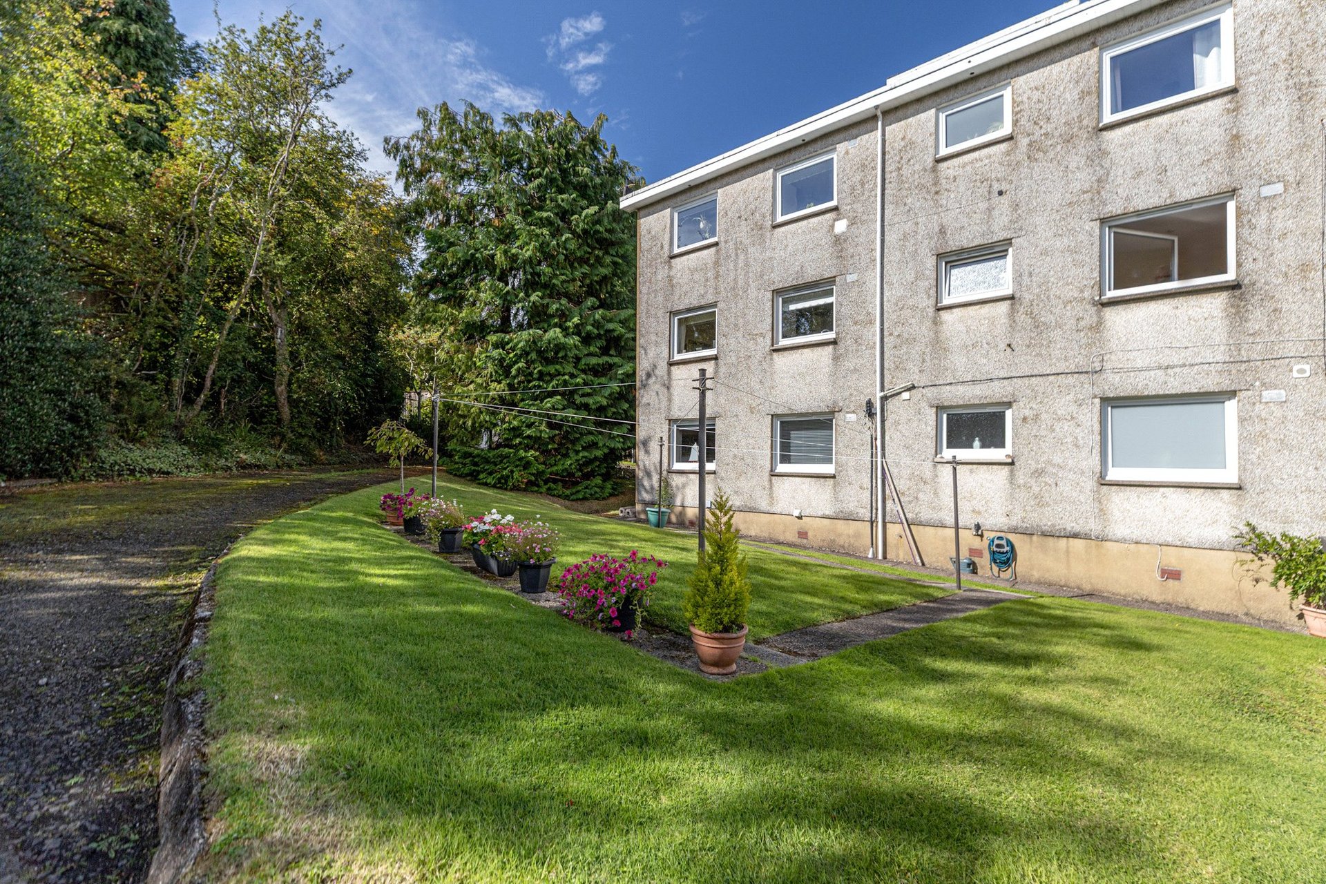 32B Castleton Court, Castleton Drive, Newton Mearns, Glasgow, G77 5LF - Picture #25