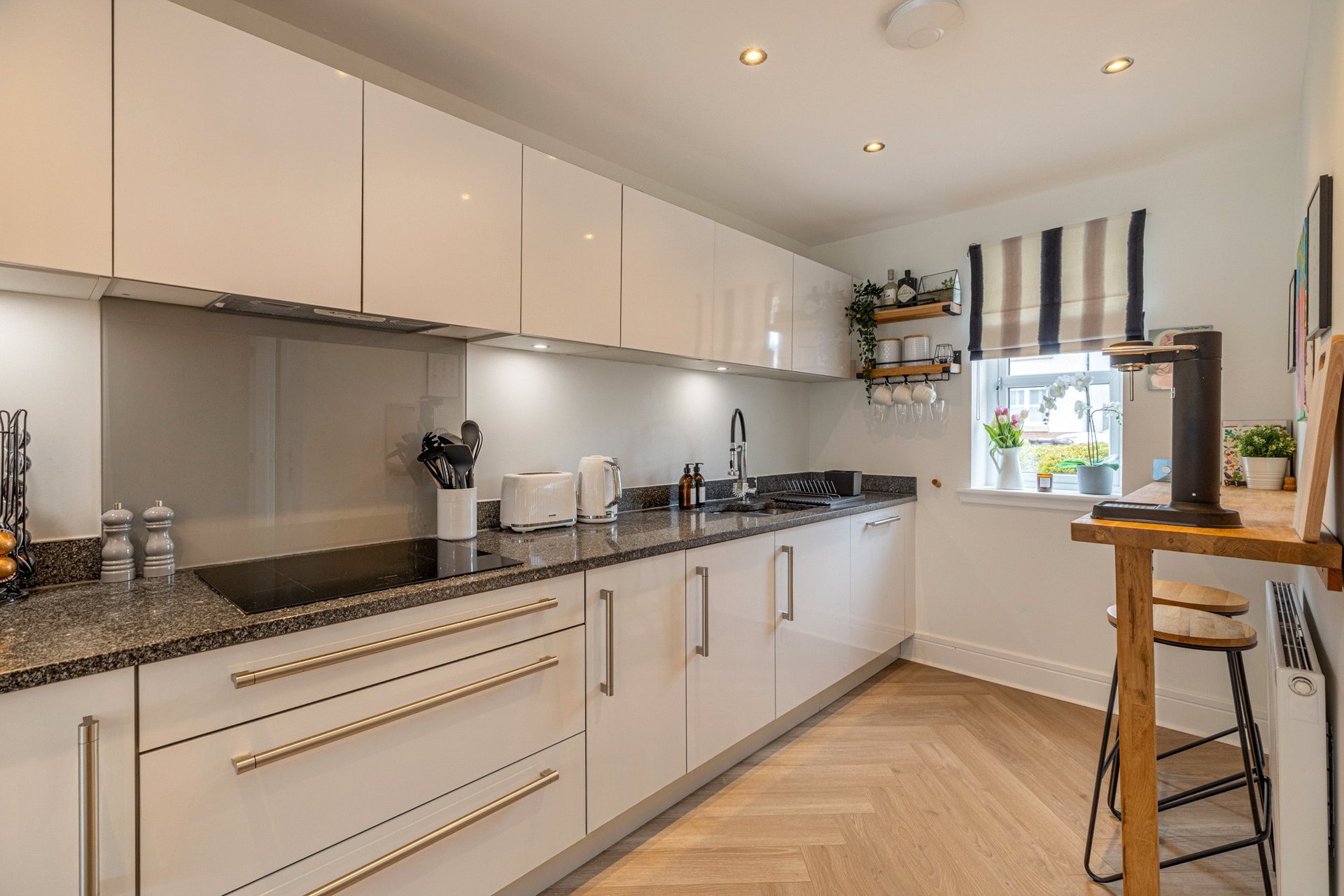 15 Falcon Drive, Newton Mearns, Glasgow, G77 6WL - Picture #8