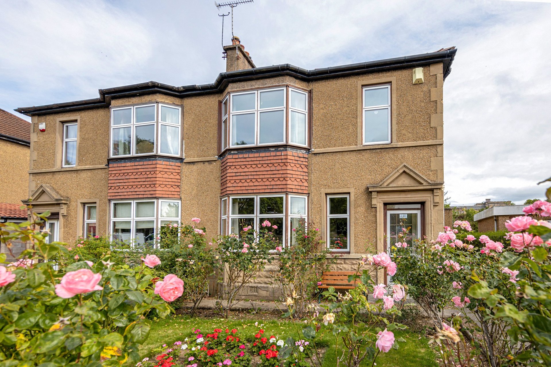 240 Churchill Drive, Broomhill, Glasgow, G11 7HB - Picture #2