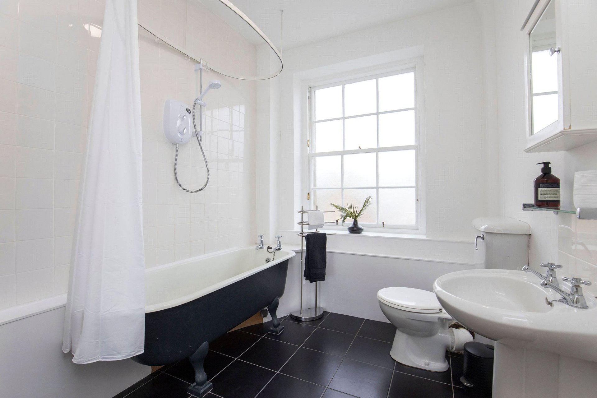 Flat 8, 20 Henderson Row, Edinburgh, Midlothian, EH3 5DR - Picture #8