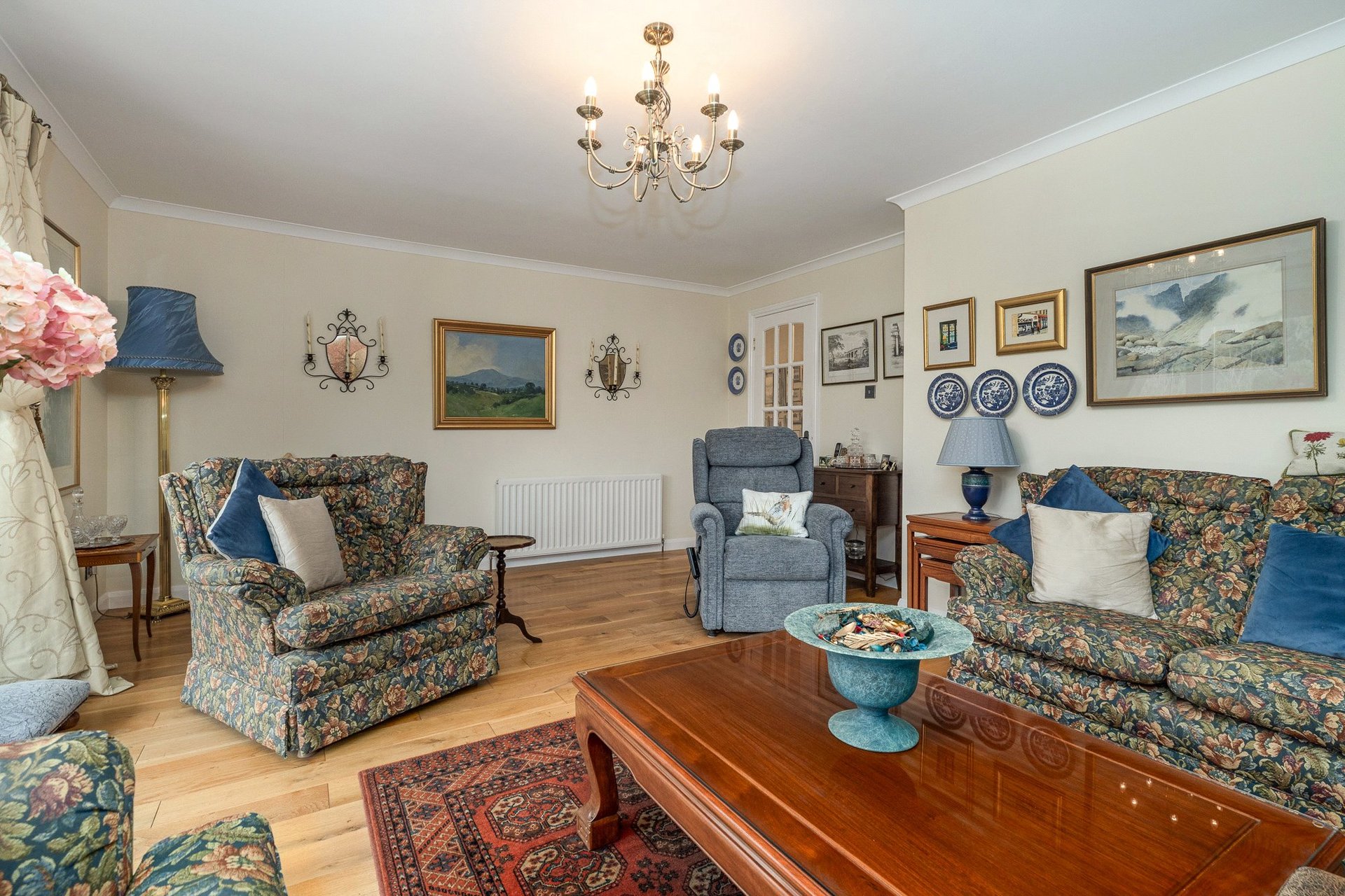 27 Ravenscourt, Thorntonhall, Glasgow, South Lanarkshire, G74 5AZ - Picture #7