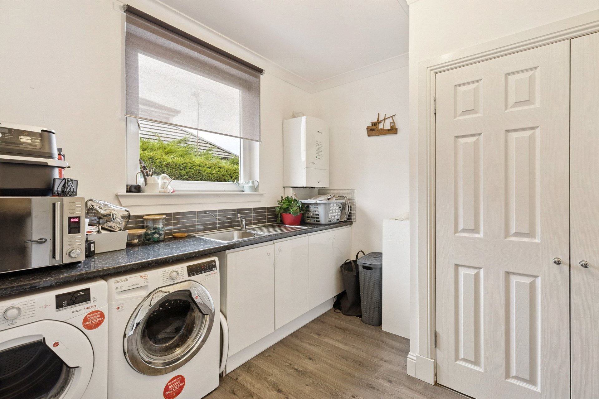 52 Hazelwood Avenue, Newton Mearns, Glasgow, East Renfrewshire, G77 5QS - Picture #13