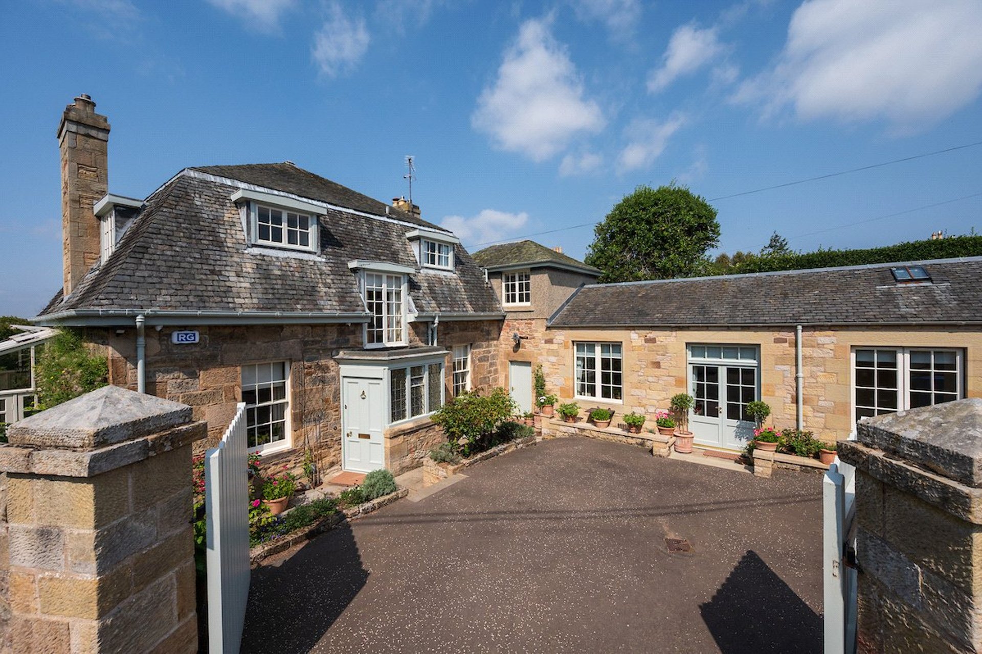 Beaconsfield, 37 Broomieknowe, Lasswade, Midlothian, EH18 1LN - Picture #49