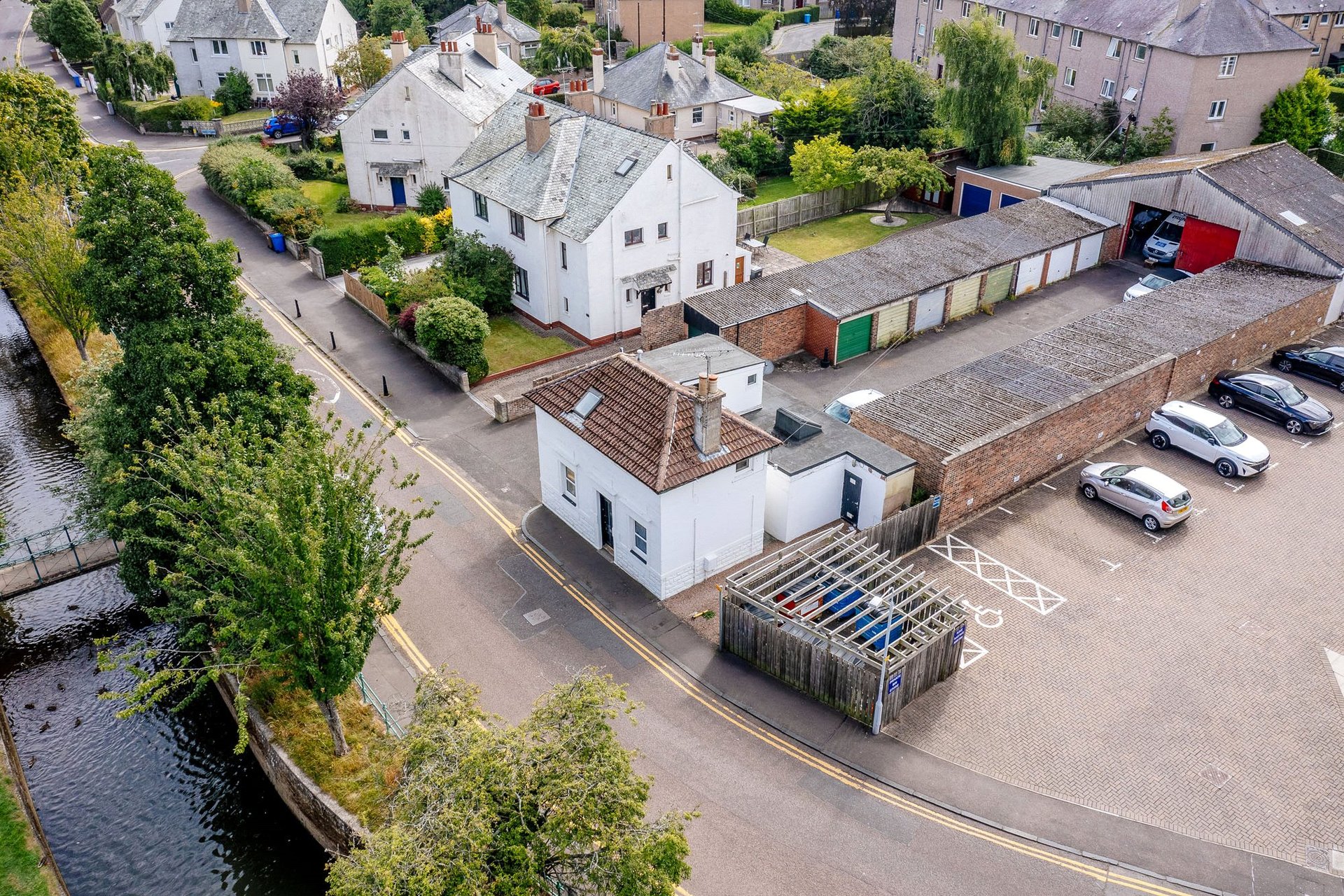 22 Kinnessburn Road, St. Andrews, Fife, KY16 8JA - Picture #2
