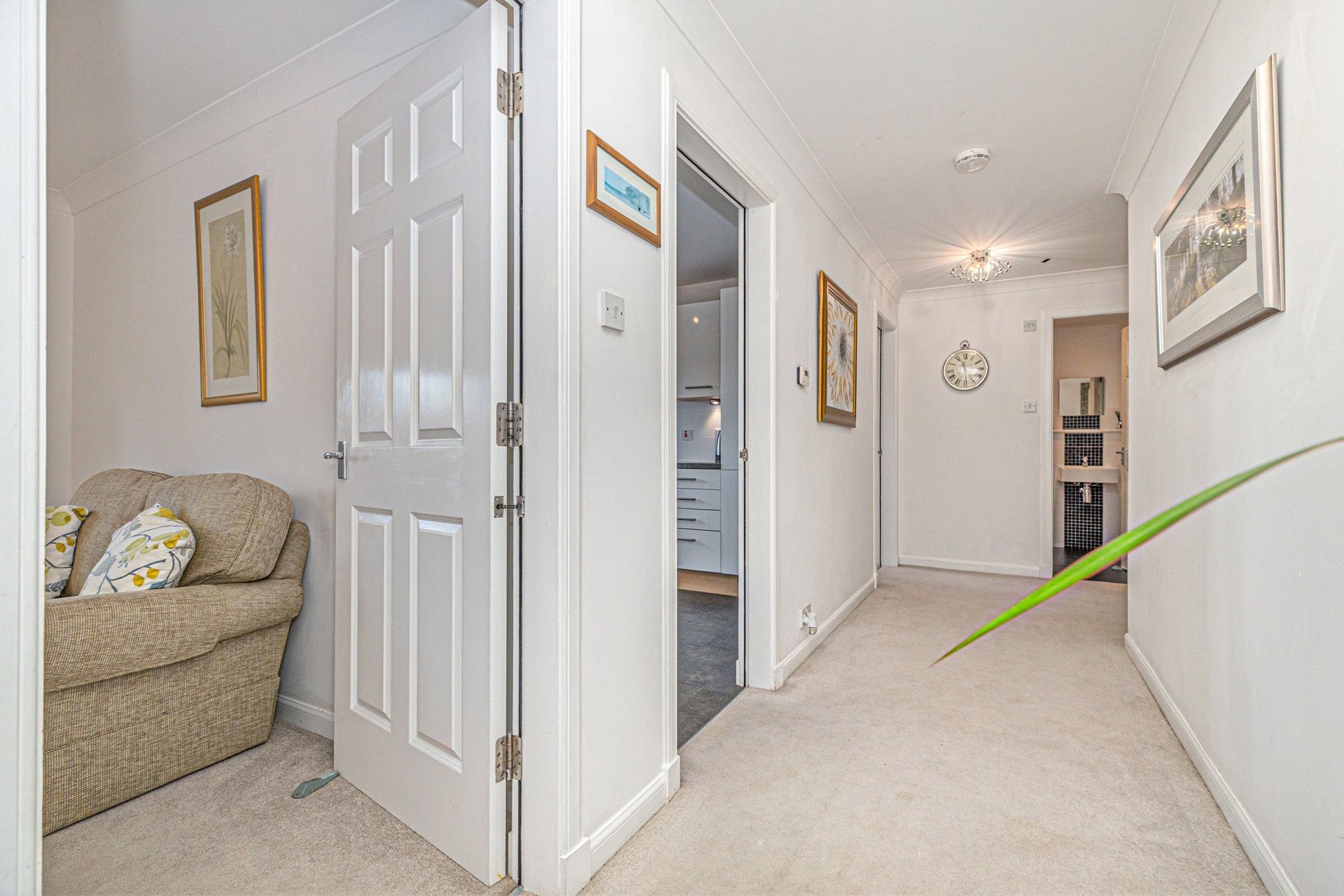 Flat G/2, 5 Abbotsford Gardens, Newton Mearns, Glasgow, East Renfrewshire, G77 6FJ - Picture #6
