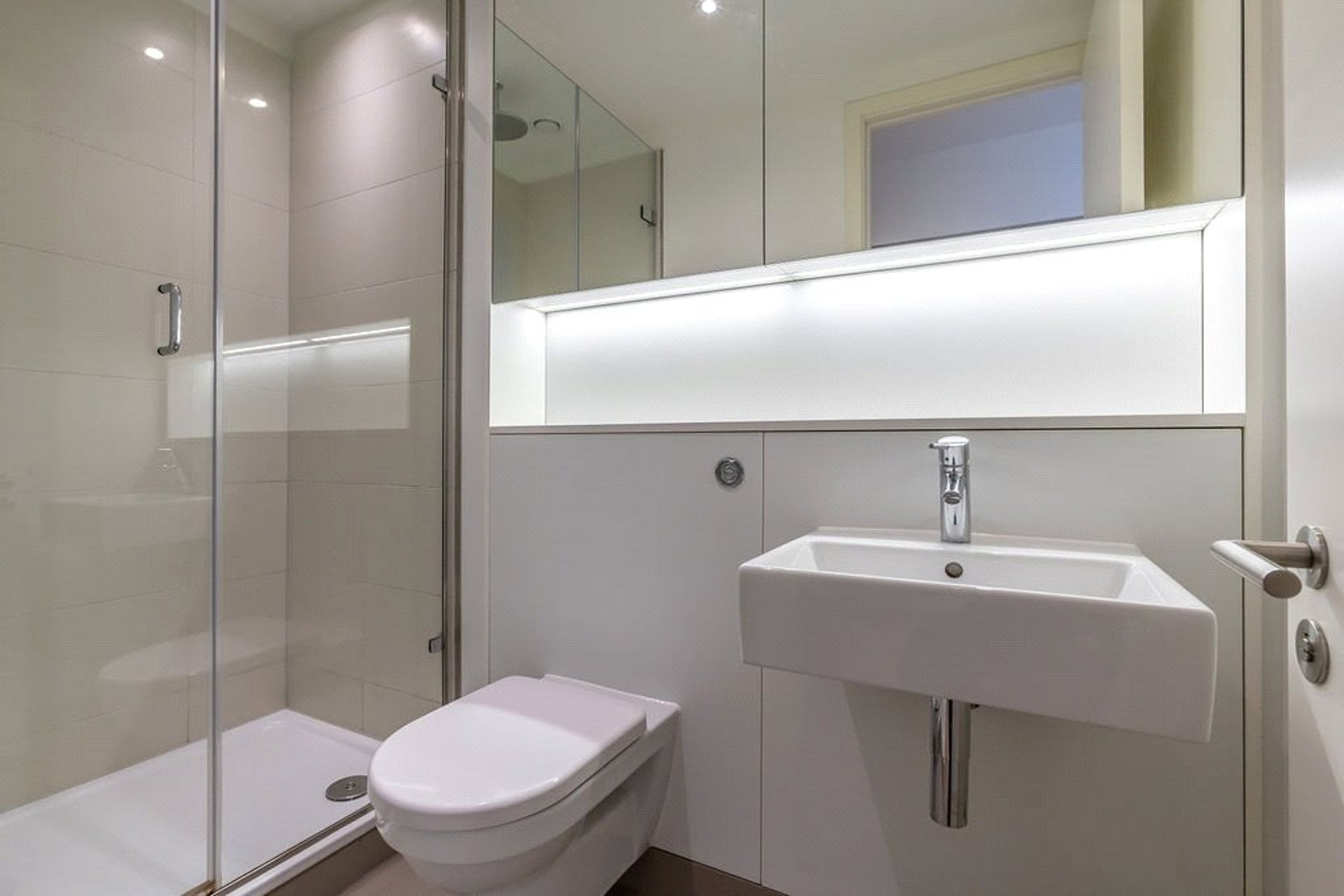 Flat 17, 8 Simpson Loan, Quartermile, Edinburgh, EH3 9GS - Picture #16