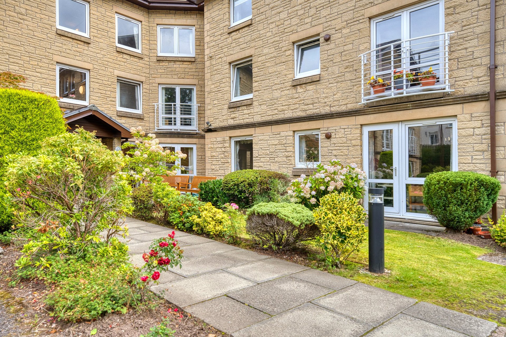 Flat 12, Fairview Court, 46 Main Street, Milngavie, Glasgow, East Dunbartonshire, G62 6BU - Picture #2
