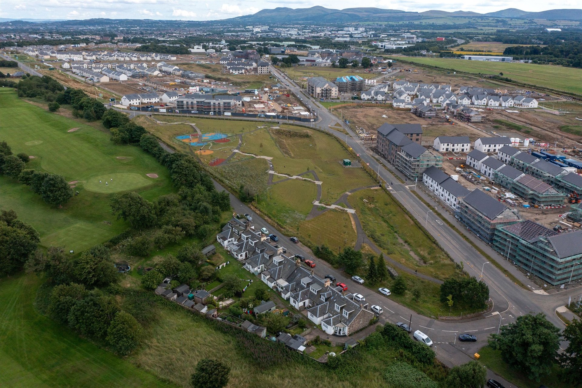 Four Mile Hill, Craigs Road, Edinburgh, Midlothian, EH12 0BB - Picture #5
