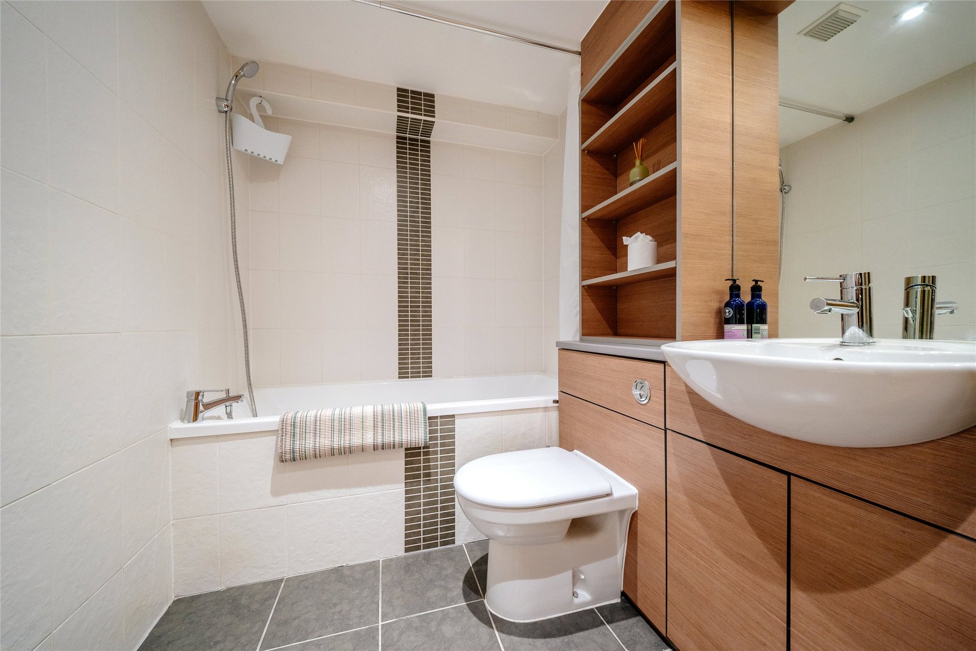 33/2 Water Street, Edinburgh, Midlothian, EH6 6SZ - Picture #10