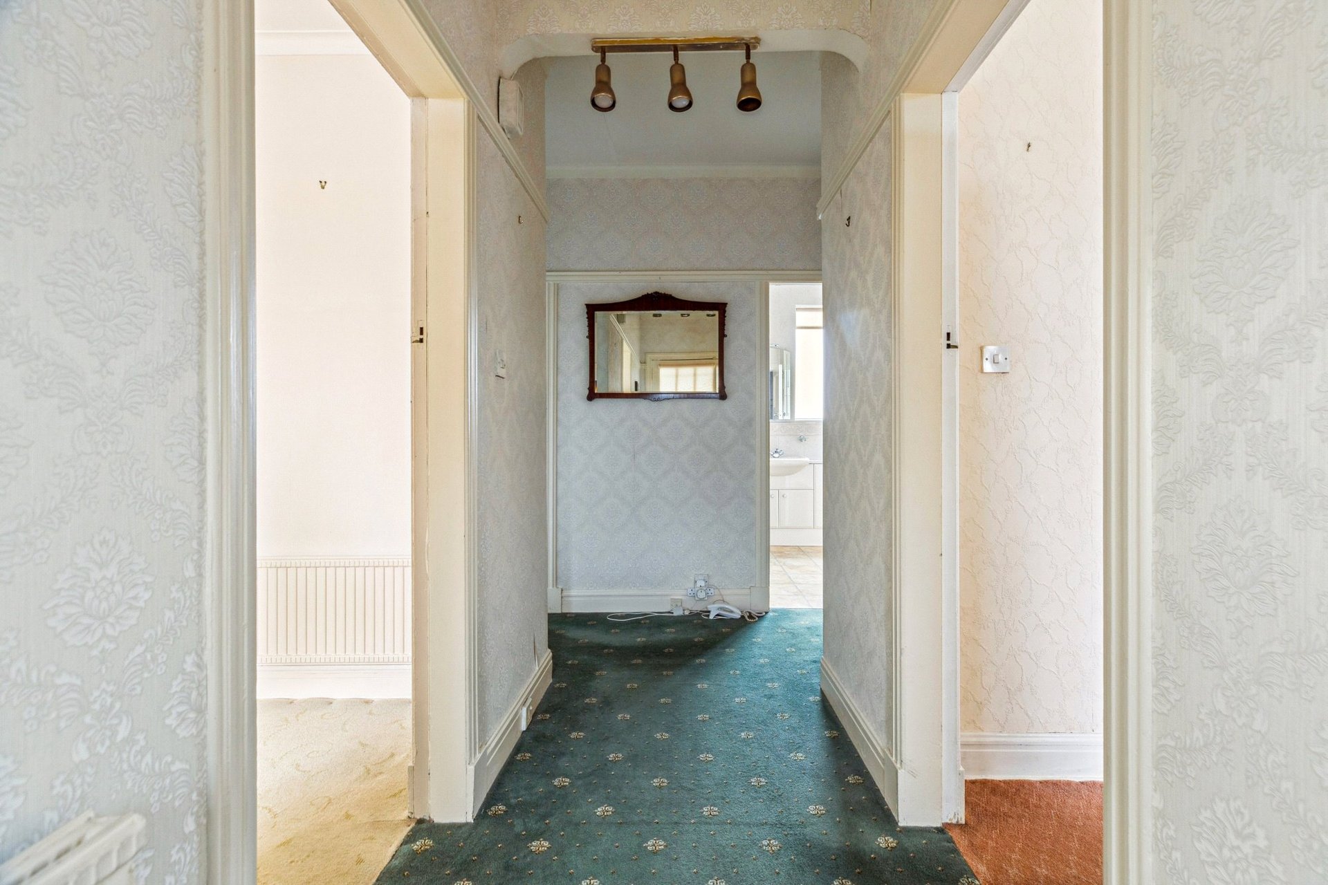 11 Glenwood Drive, Thornliebank, Glasgow, East Renfrewshire, G46 7EN - Picture #3